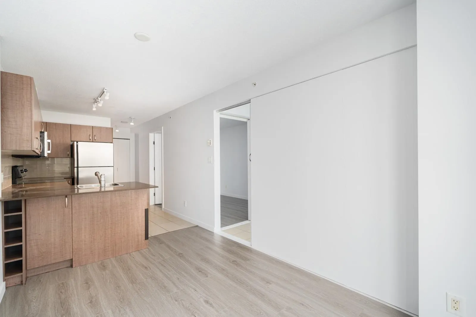 1208 610 Granville Street
