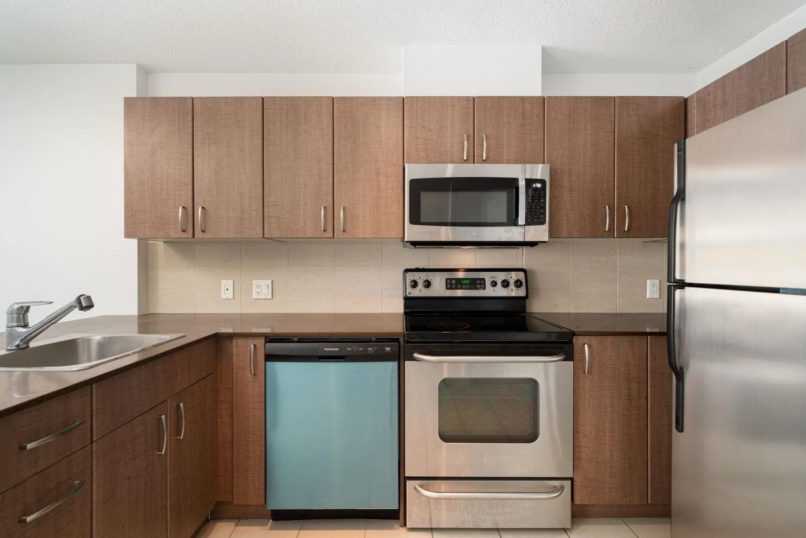 1208 610 Granville Street