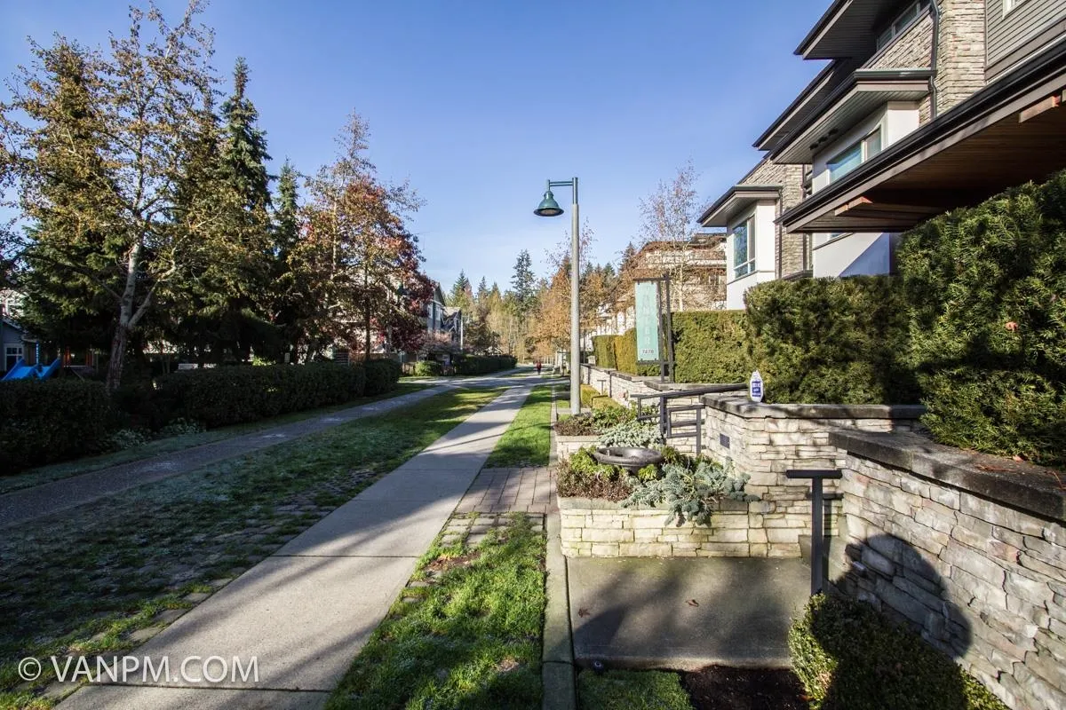 111 7478 Byrnepark Walk