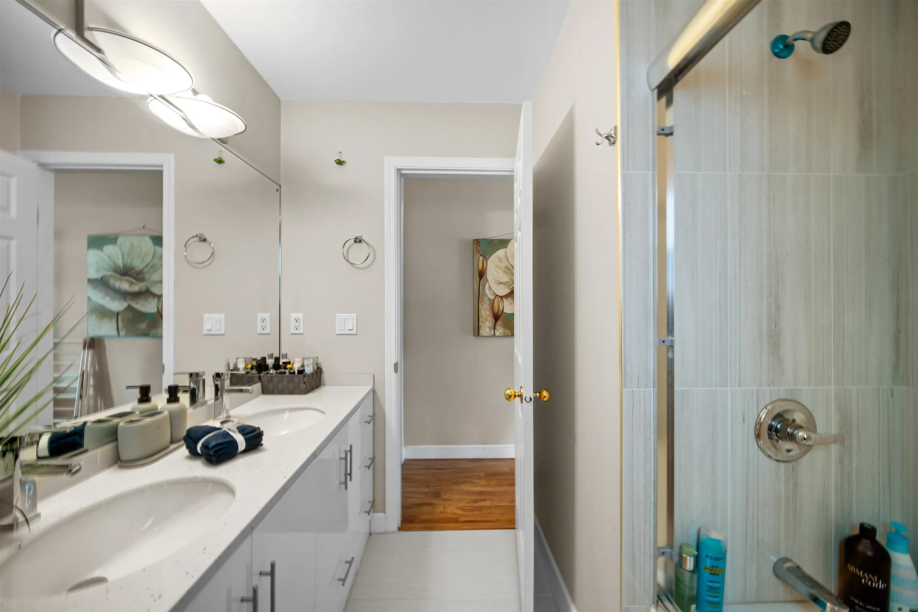 248 E 59th Avenue