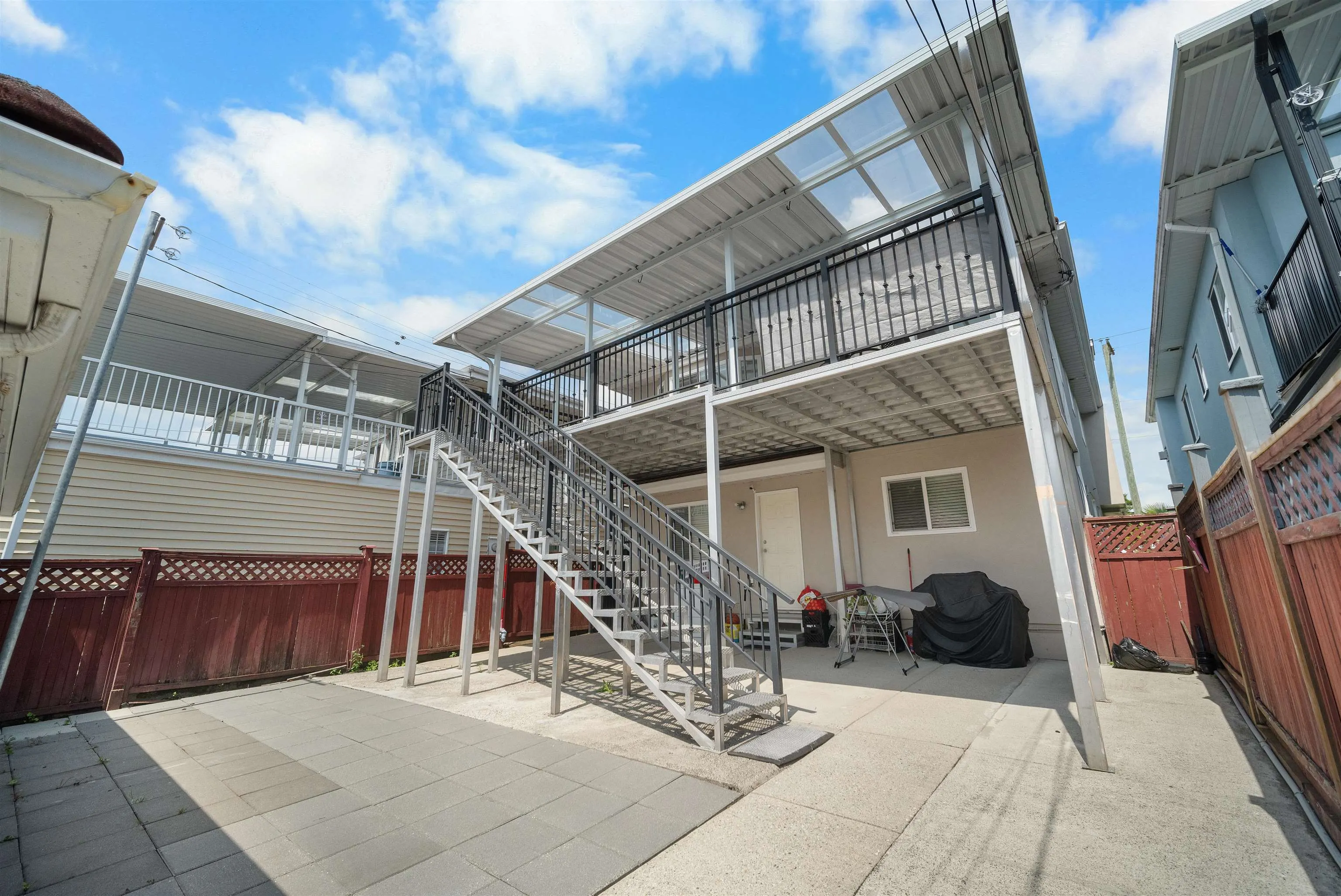 248 E 59th Avenue