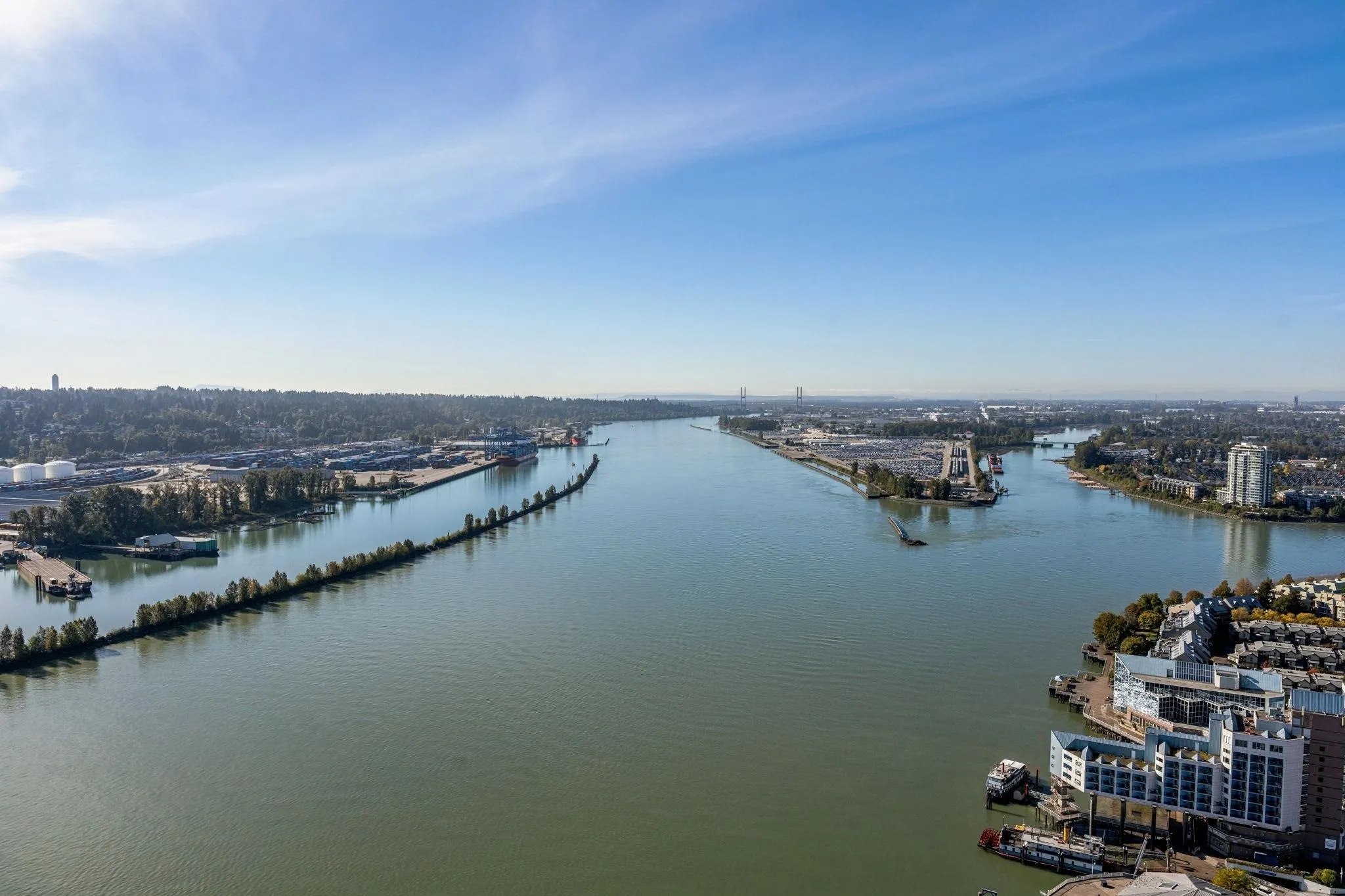 3703 680 Quayside Drive