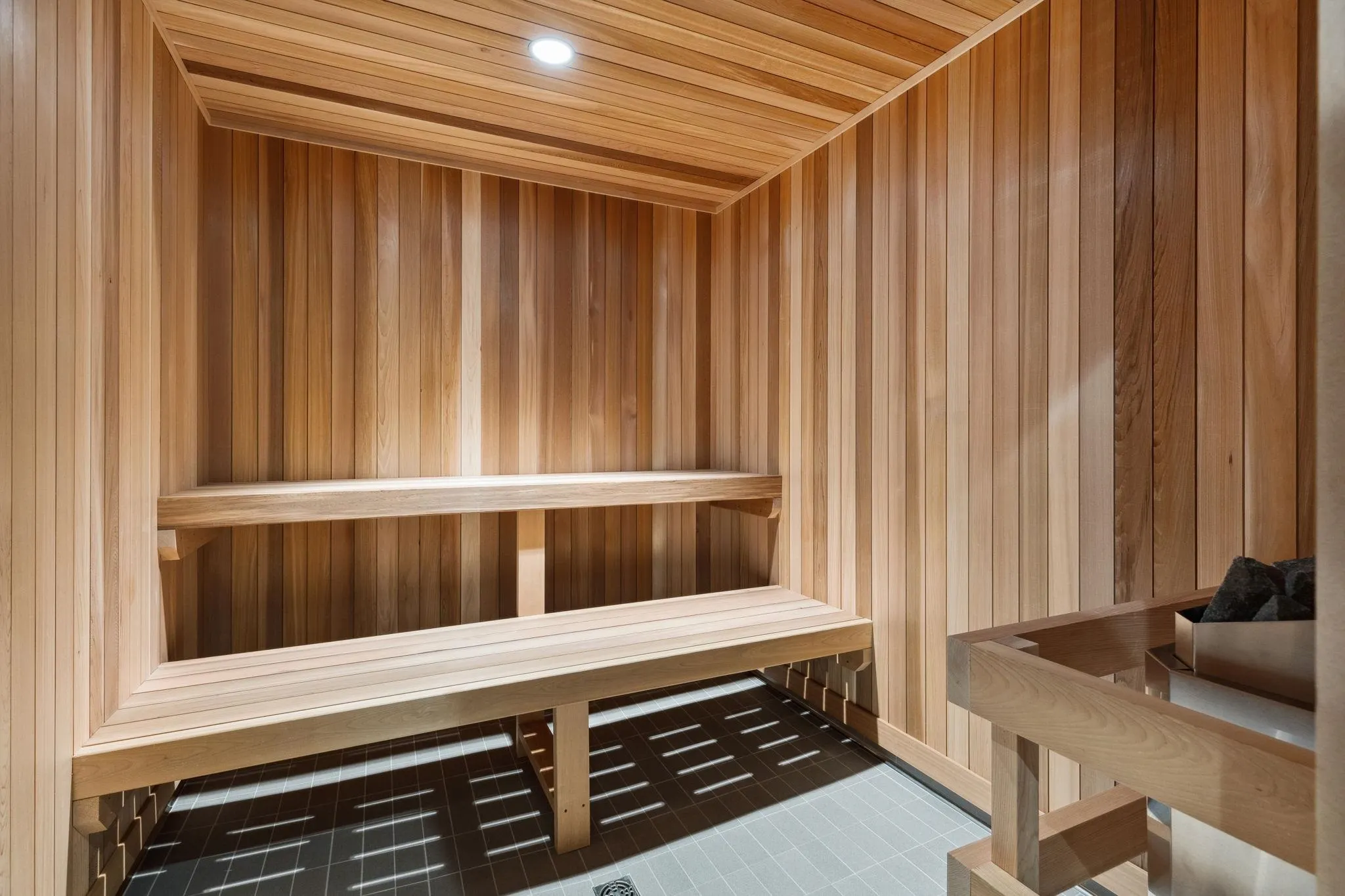 3703 680 Quayside Drive