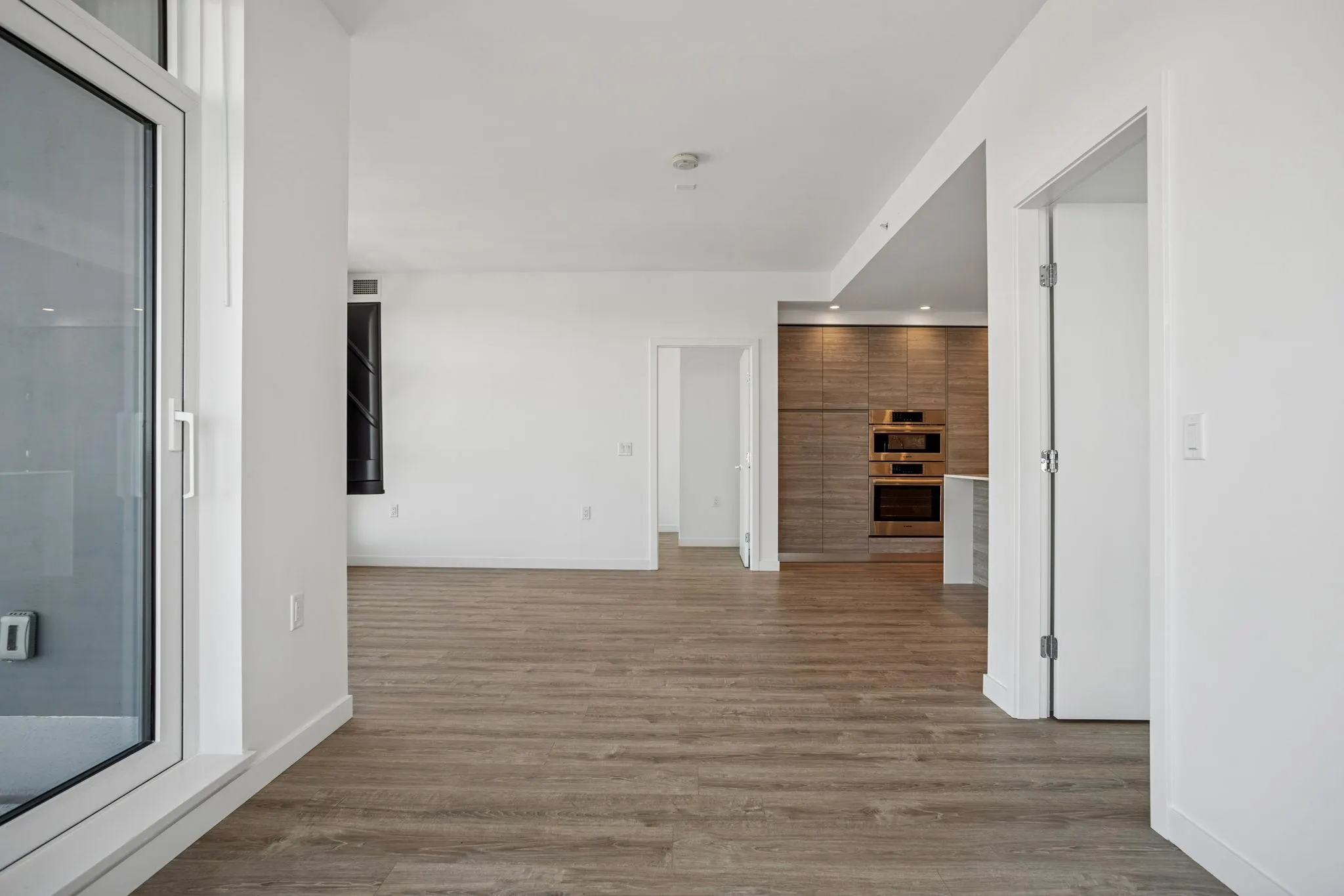 3703 680 Quayside Drive