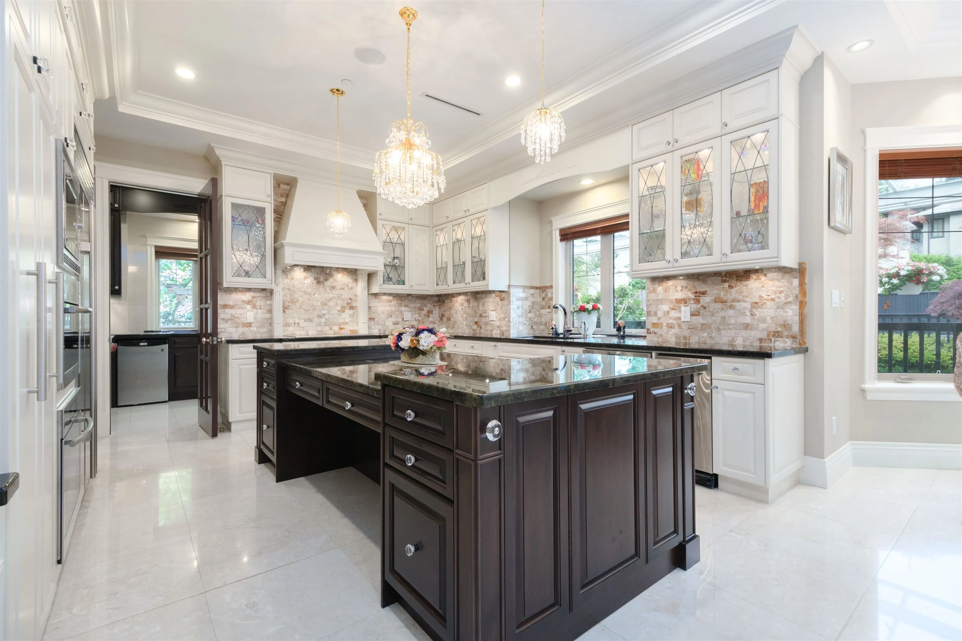 2769 W 49th Avenue