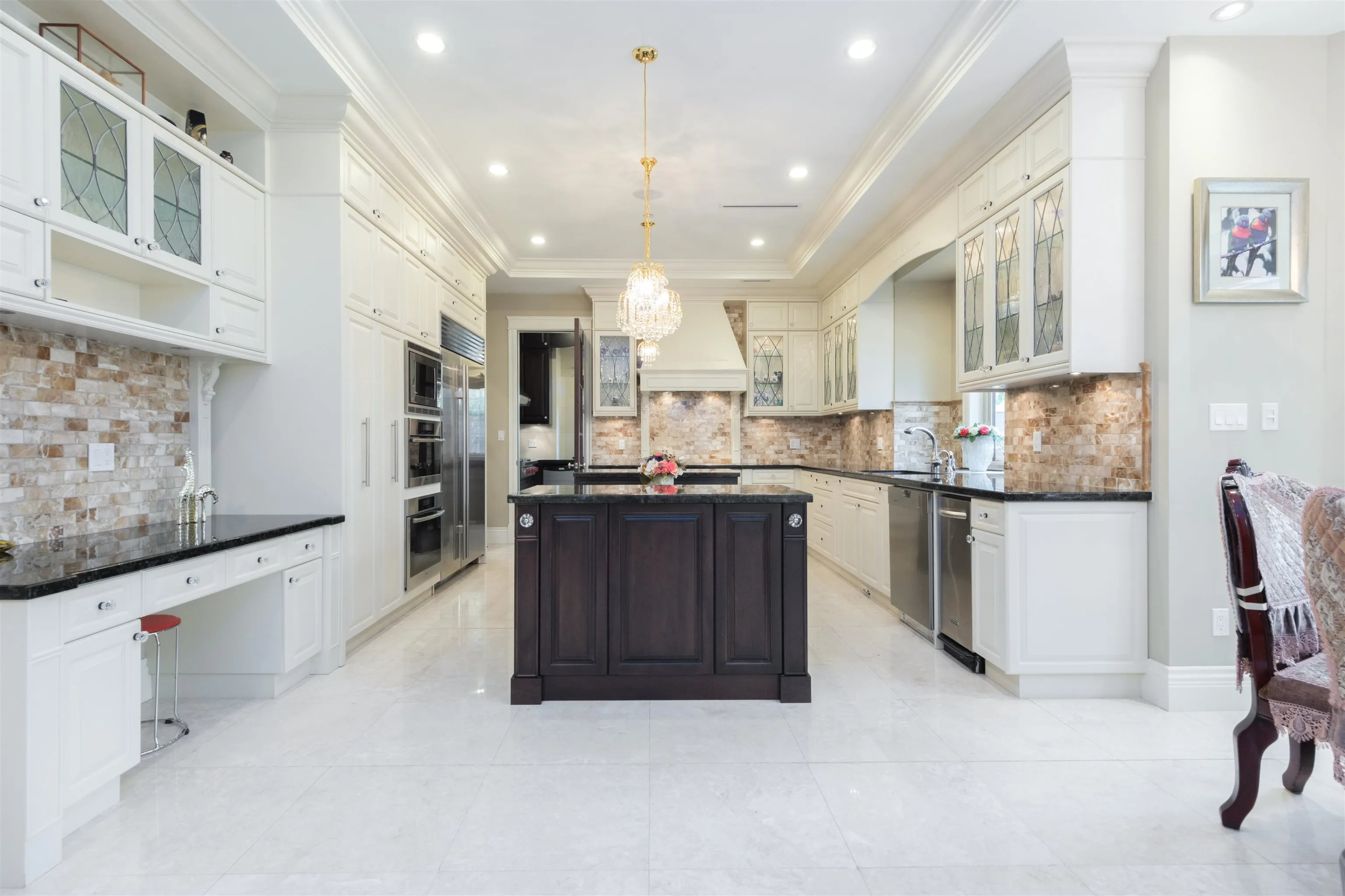 2769 W 49th Avenue