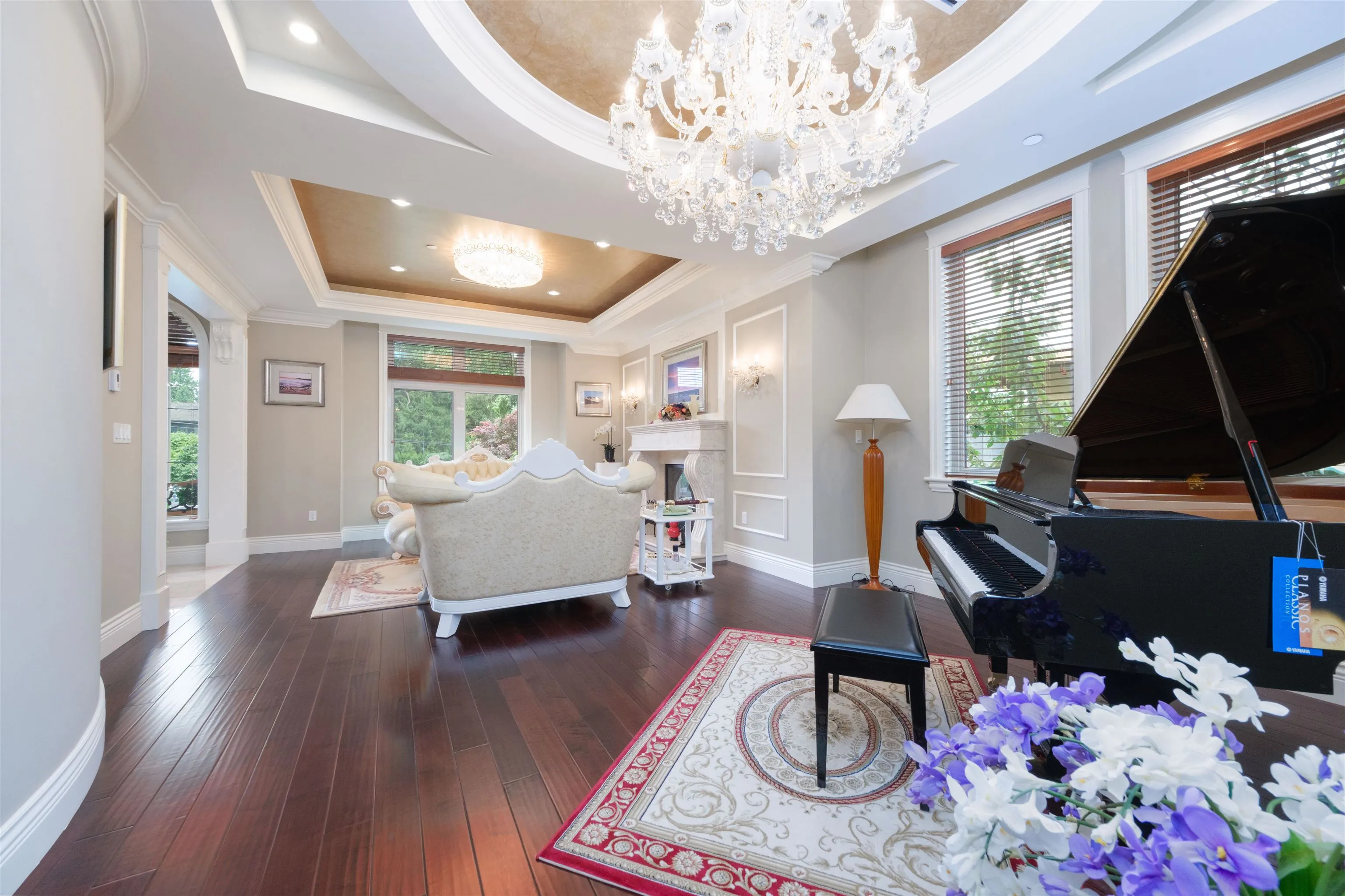 2769 W 49th Avenue