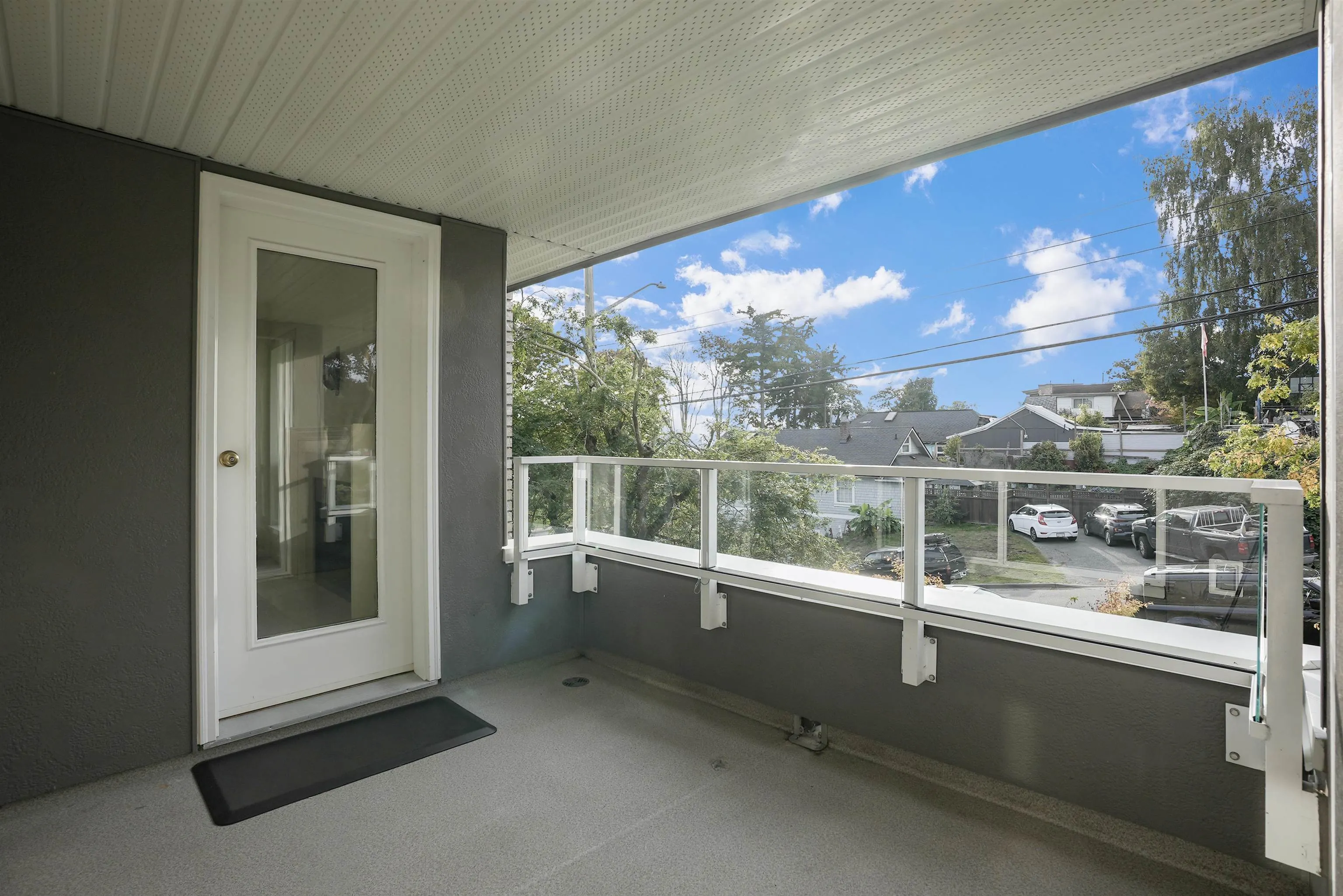 304 15717 Marine Drive