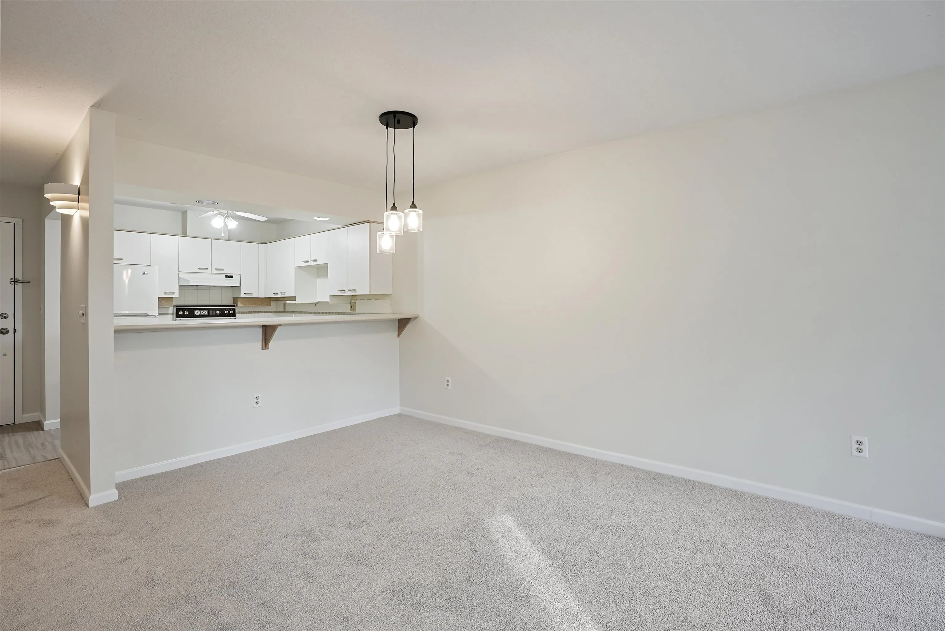 304 15717 Marine Drive