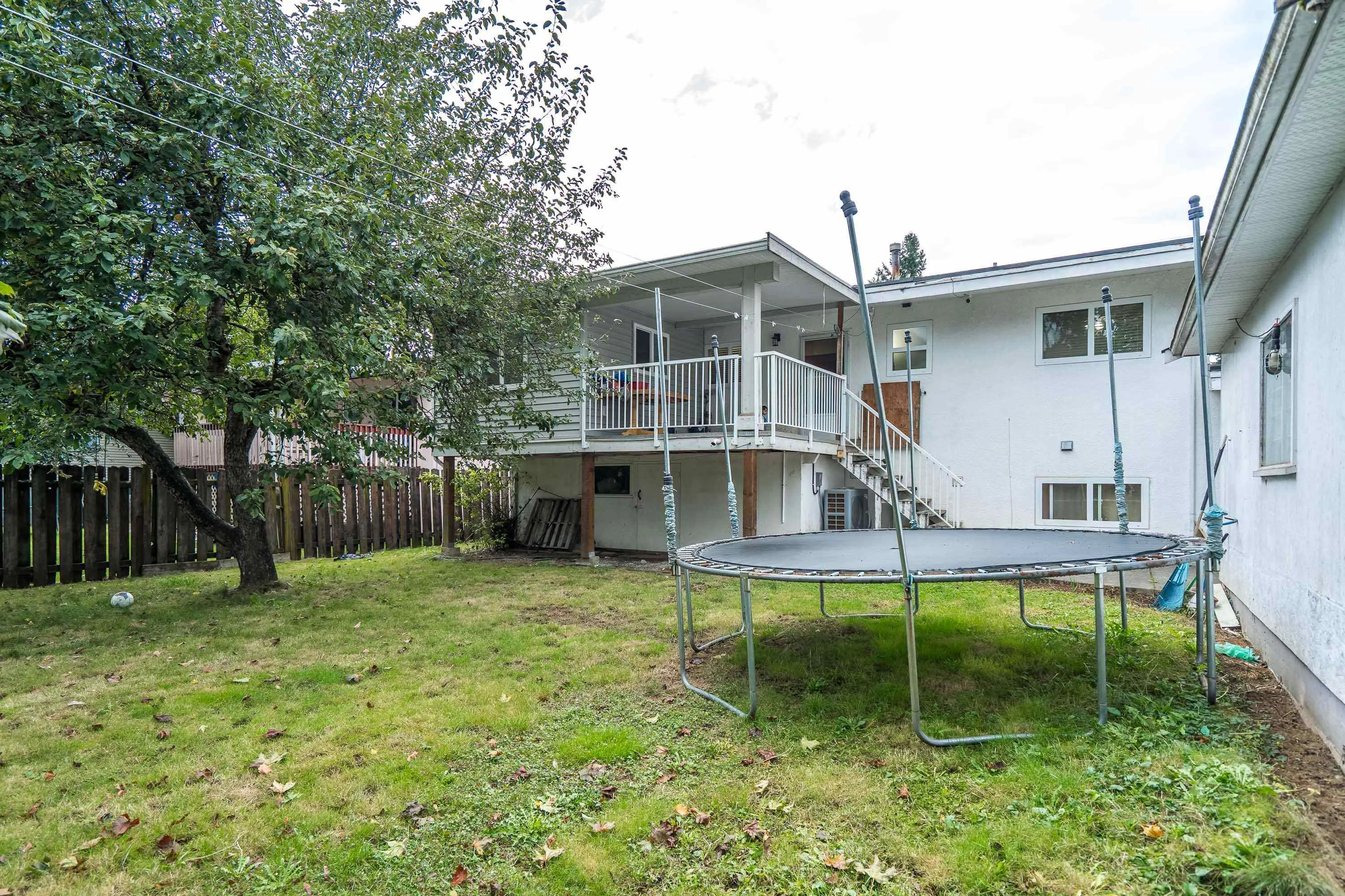 2545 Lilac Crescent