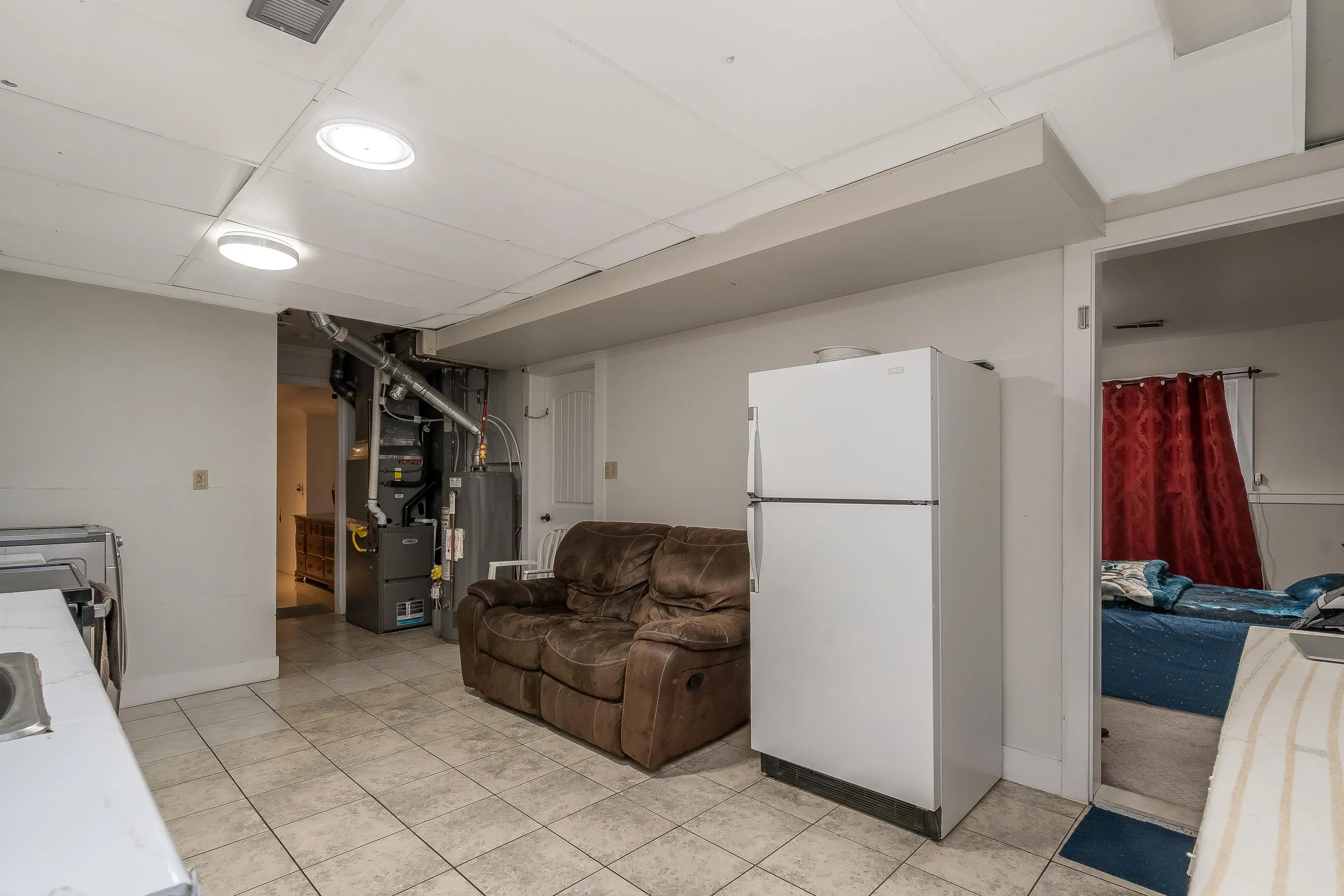 2545 Lilac Crescent