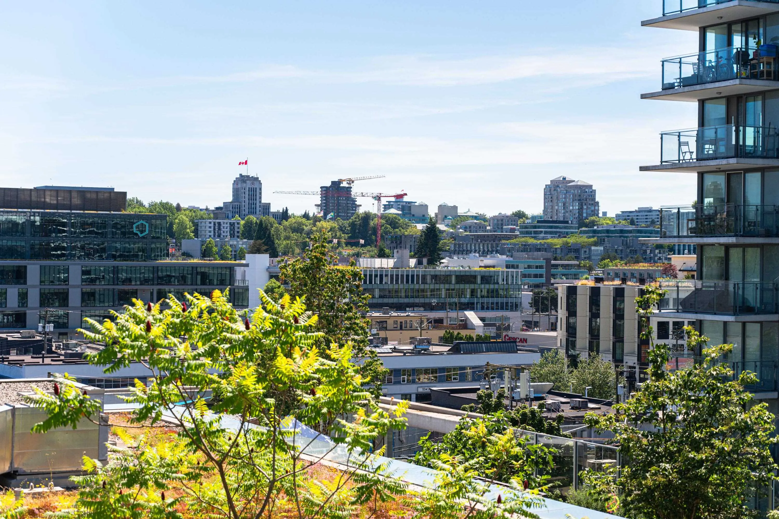 902 138 W 1st Avenue