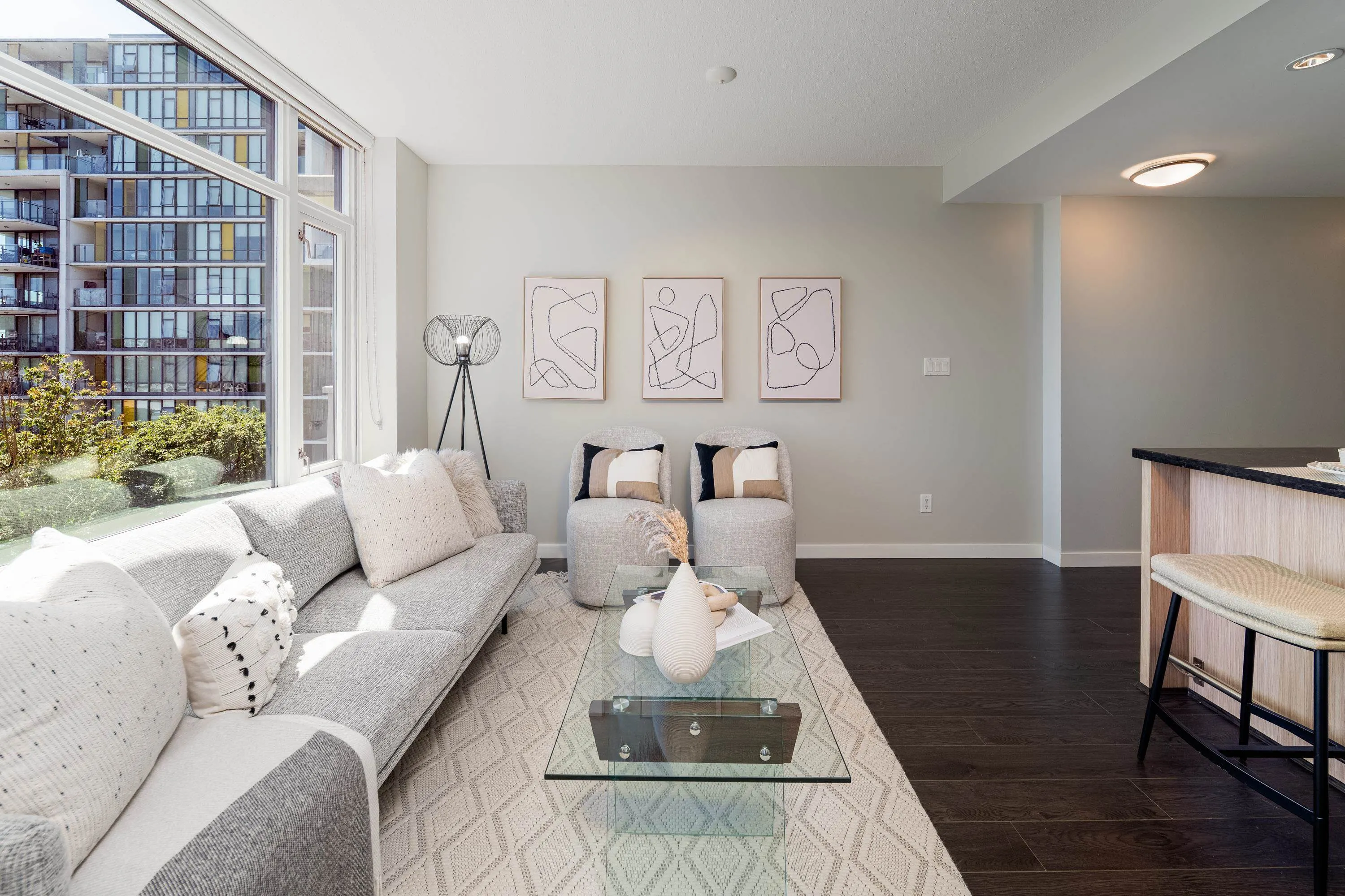 902 138 W 1st Avenue