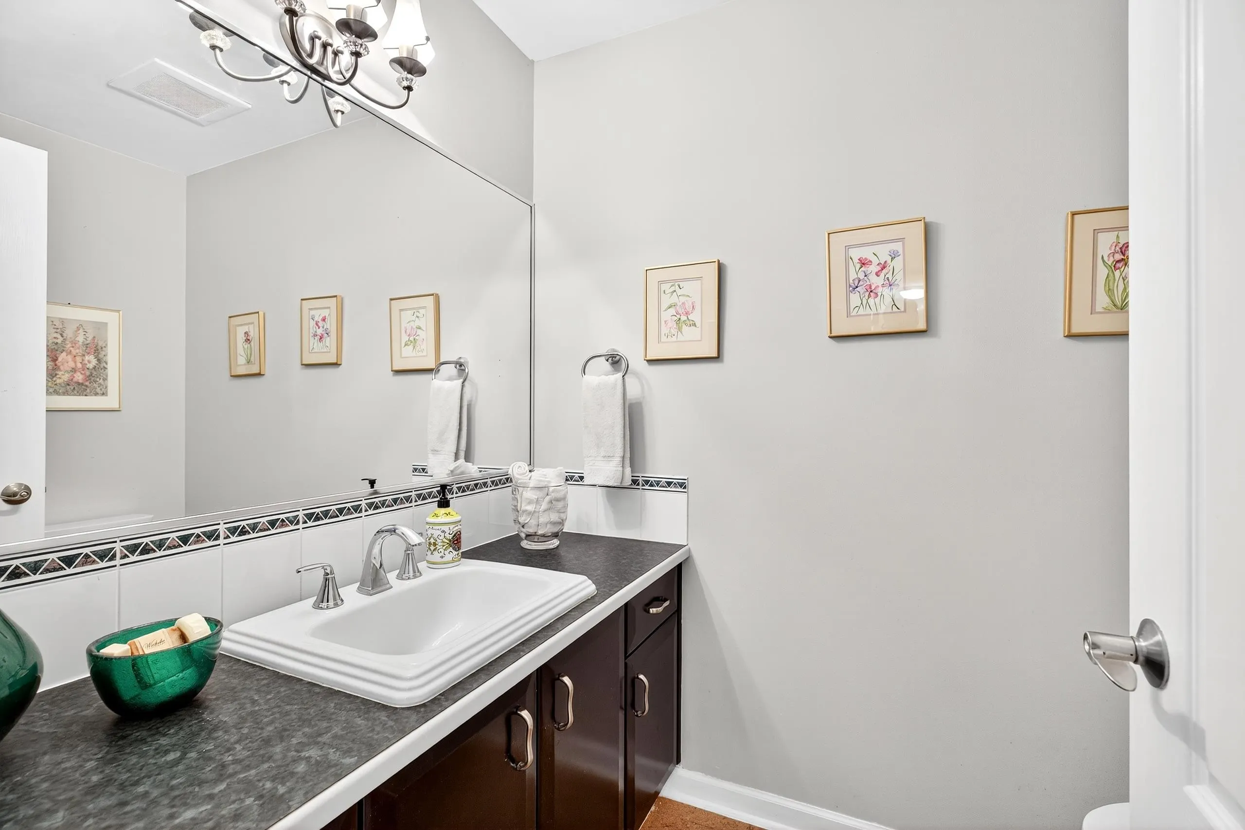 27012 25 Avenue