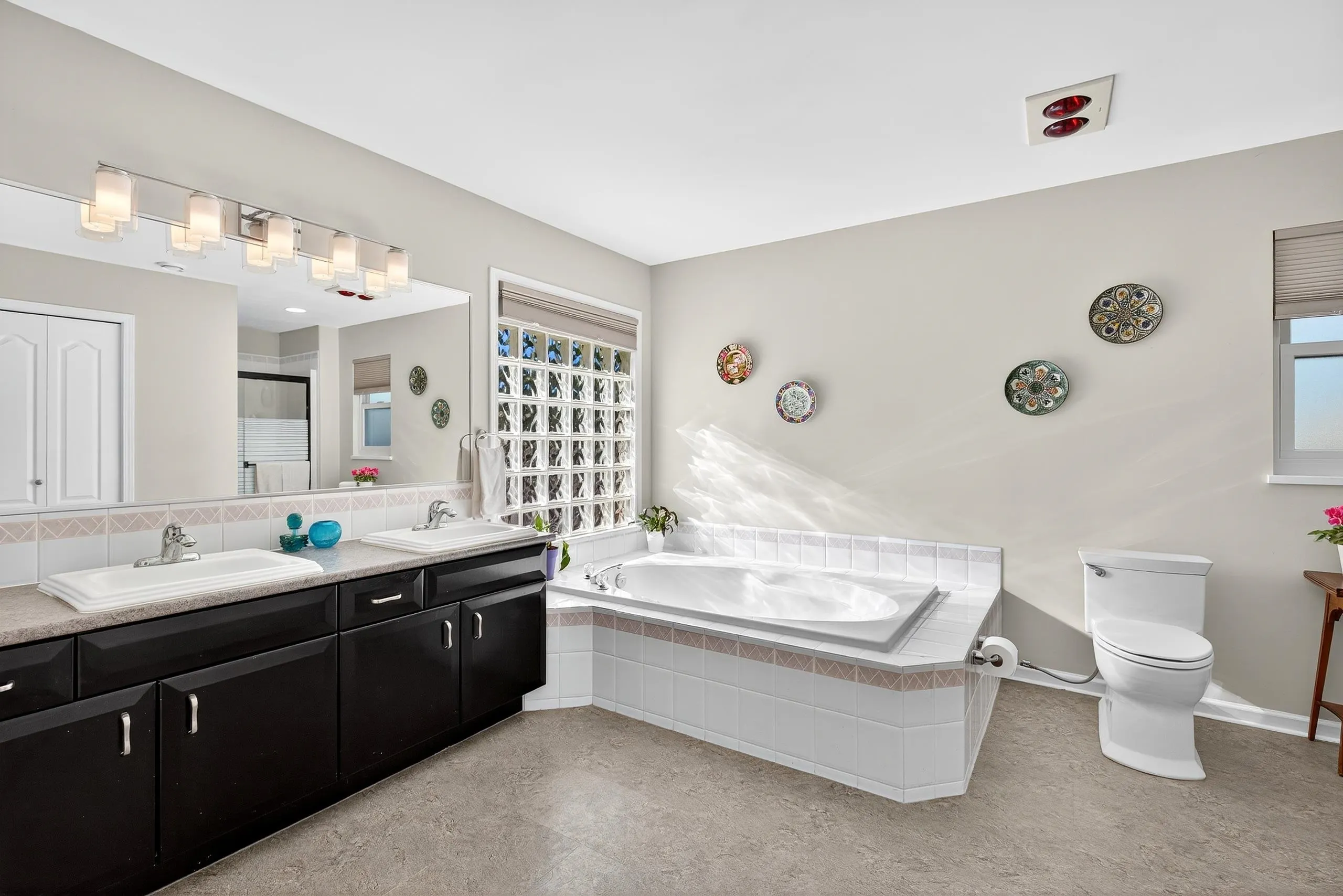 27012 25 Avenue