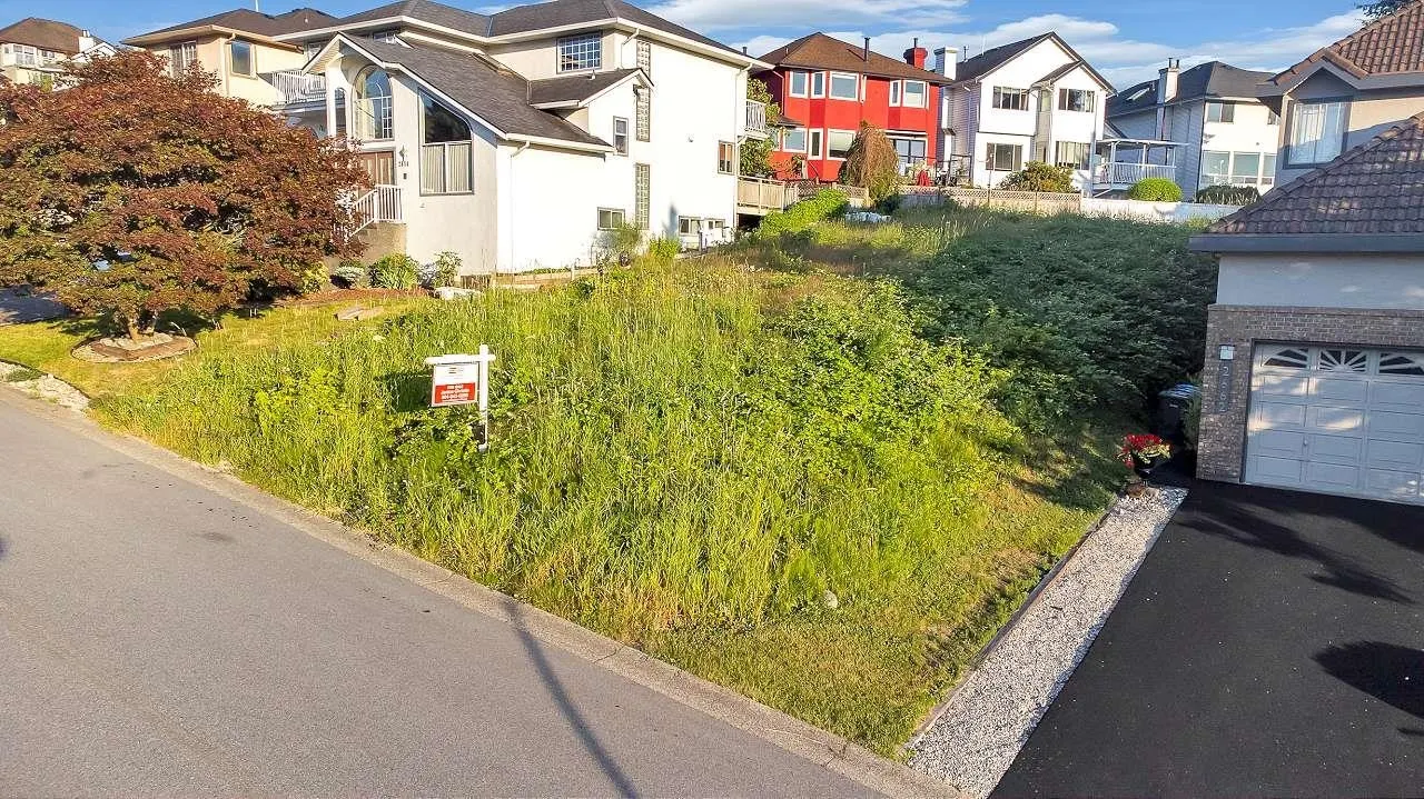 2658 Klassen Court