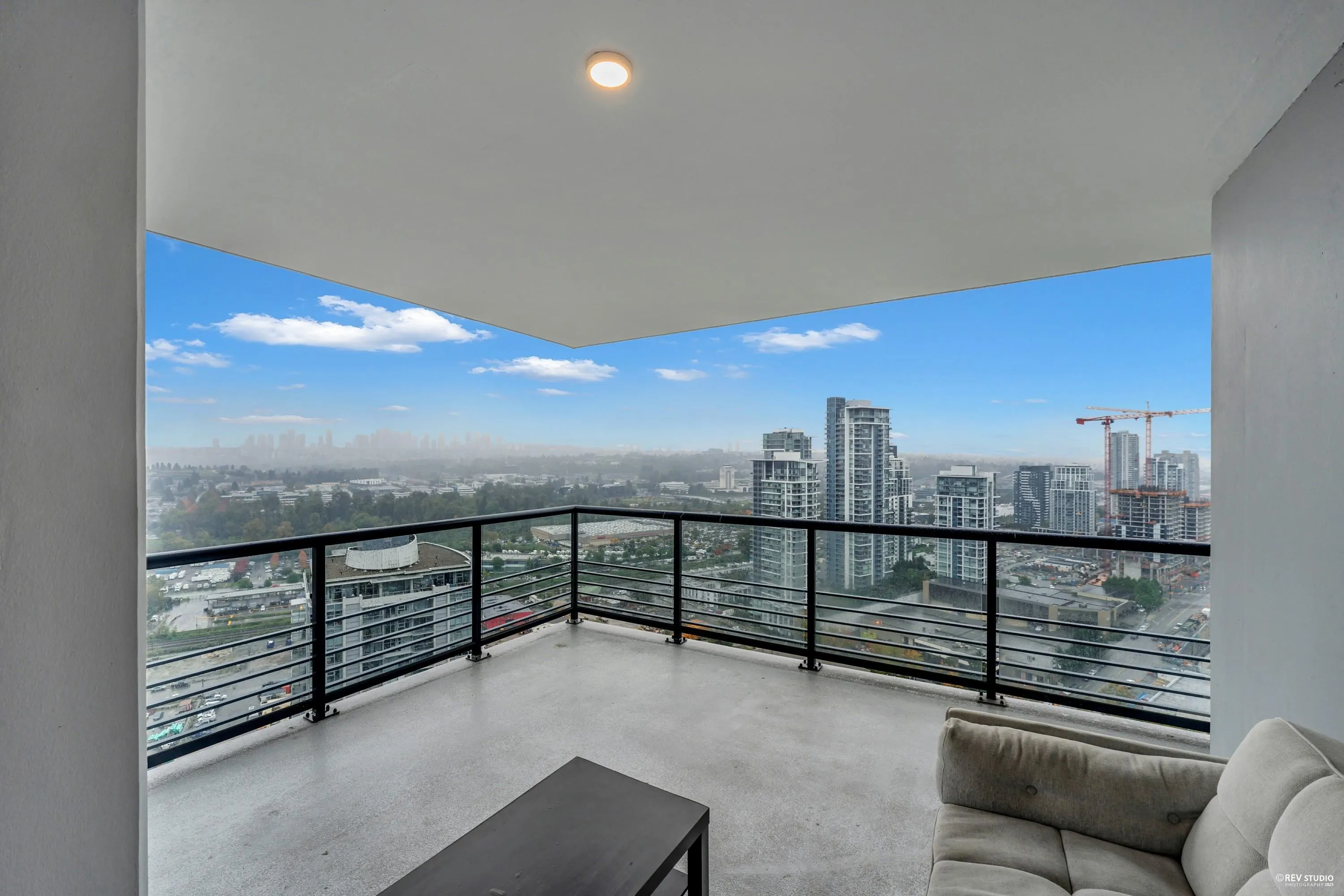 2402 4730 Lougheed Highway