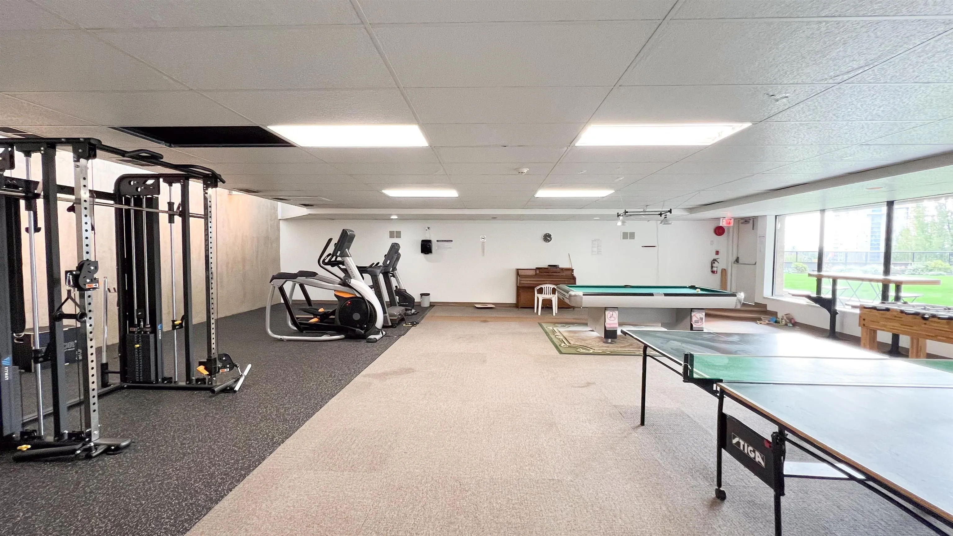 207 1026 Queens Avenue