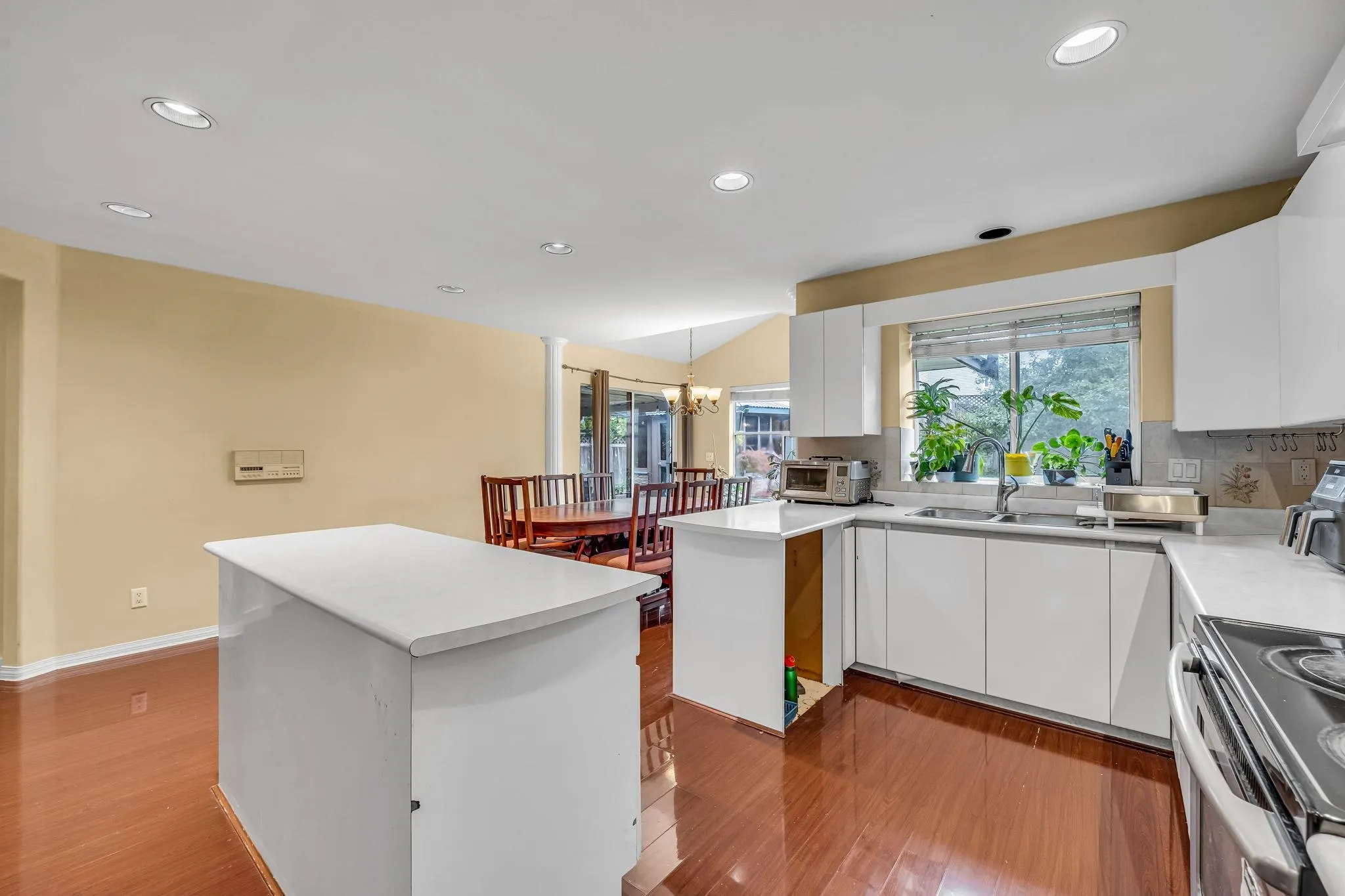 10070 171a Street