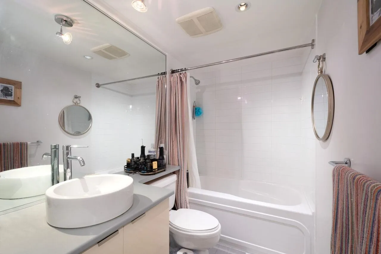 805 788 Hamilton Street