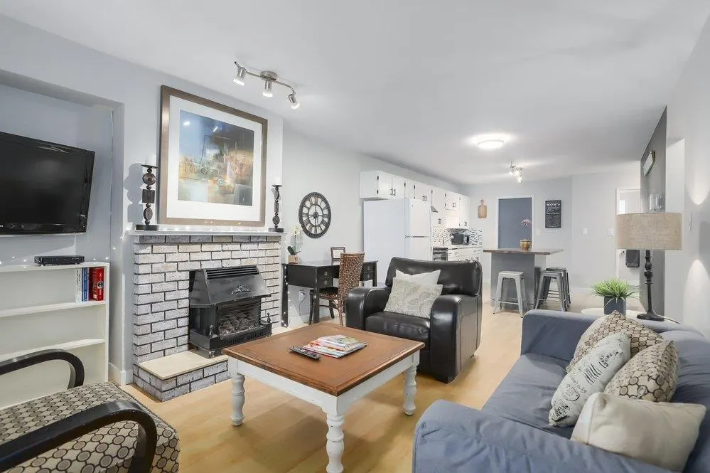 1800 King George Boulevard