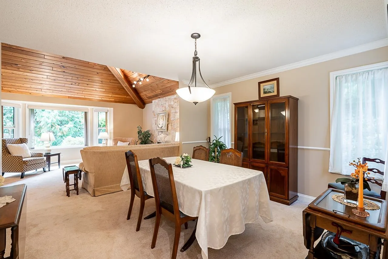 13197 Amble Greene Close
