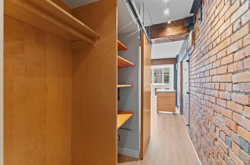 308 1072 Hamilton Street