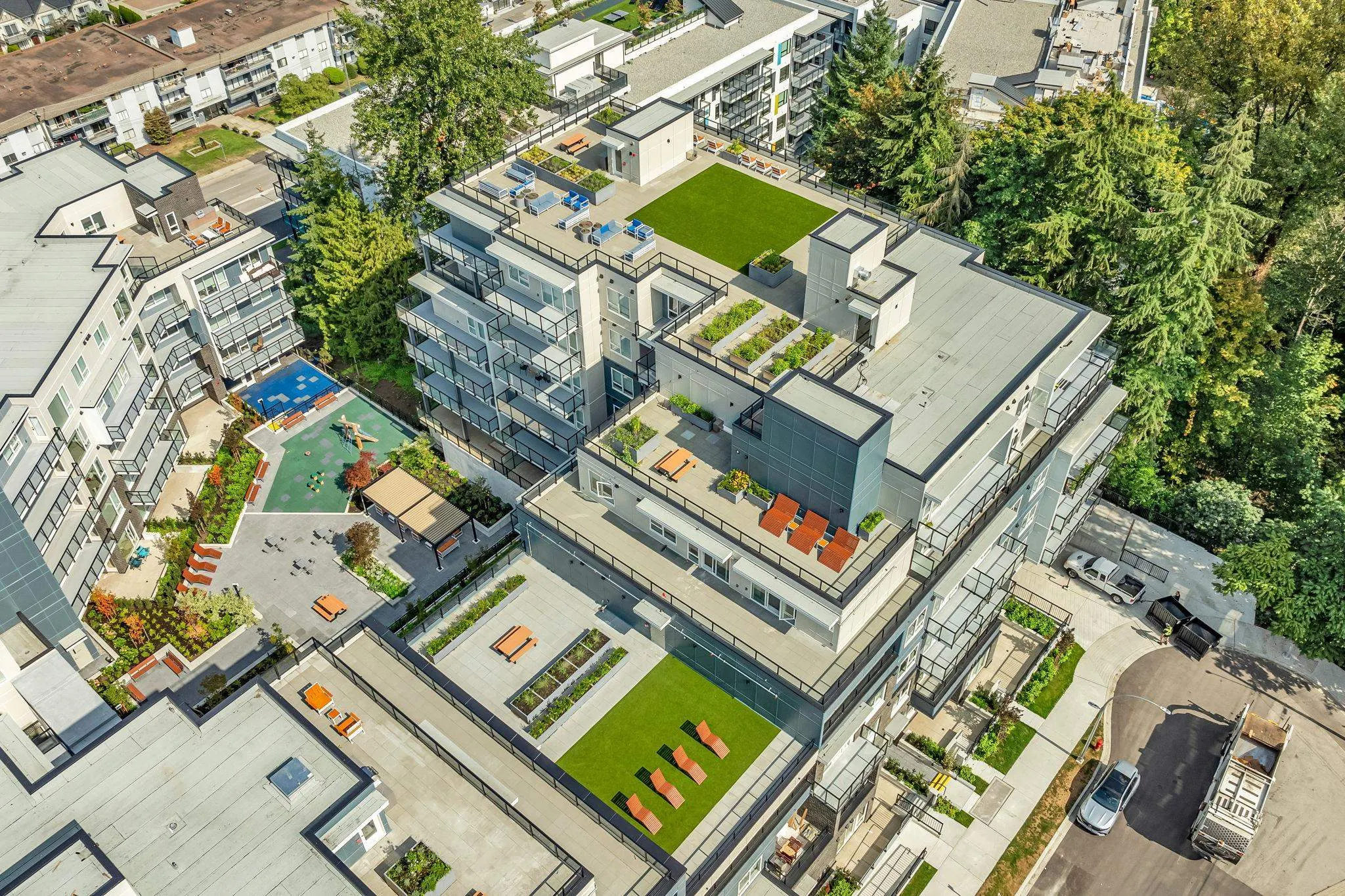 306 2002 St George Street