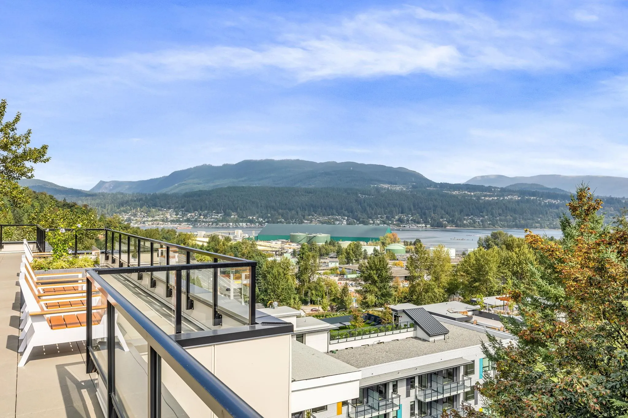 306 2002 St George Street