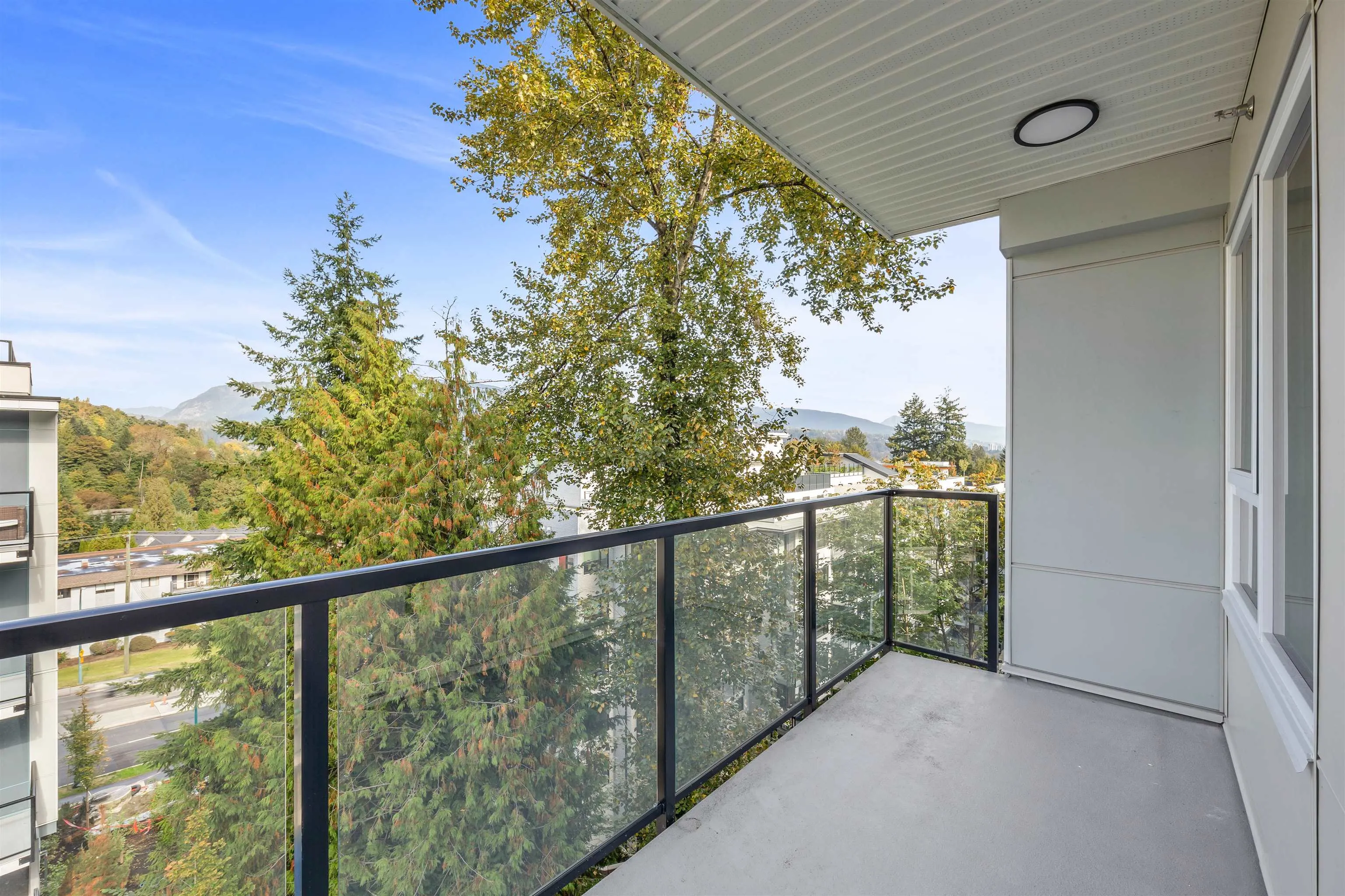 306 2002 St George Street