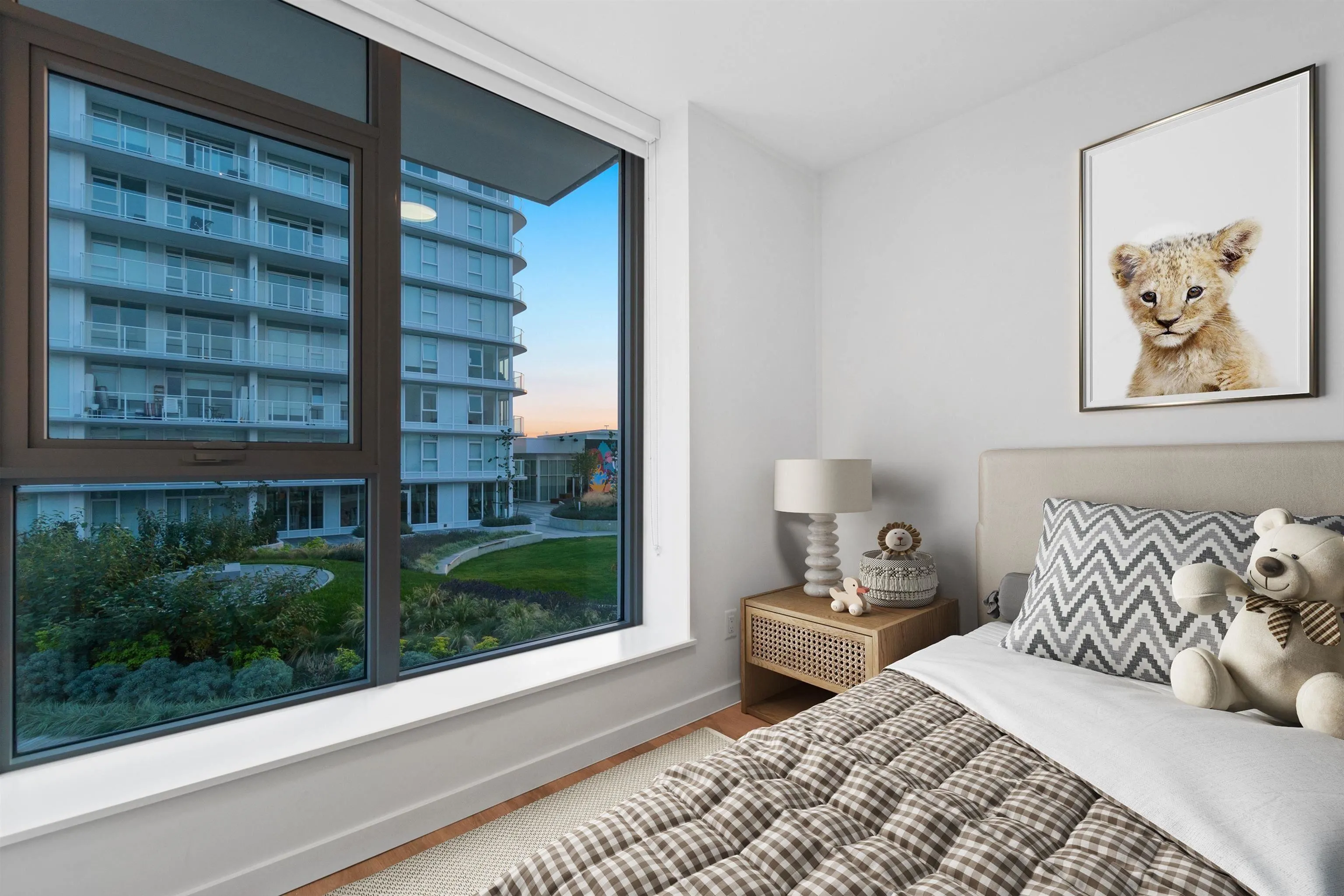 204 10225 Whalley Boulevard