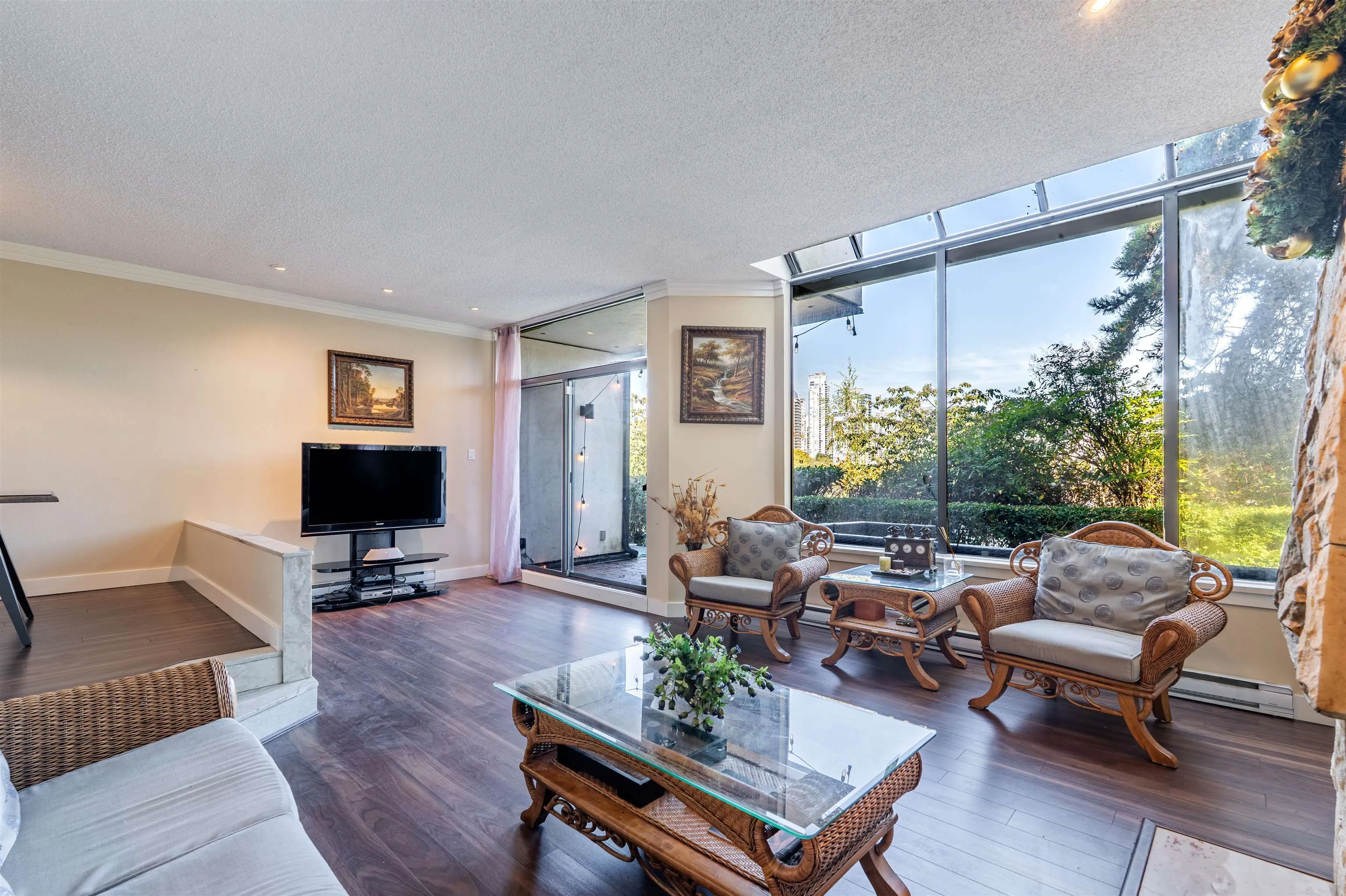 1200 Island Park Walk