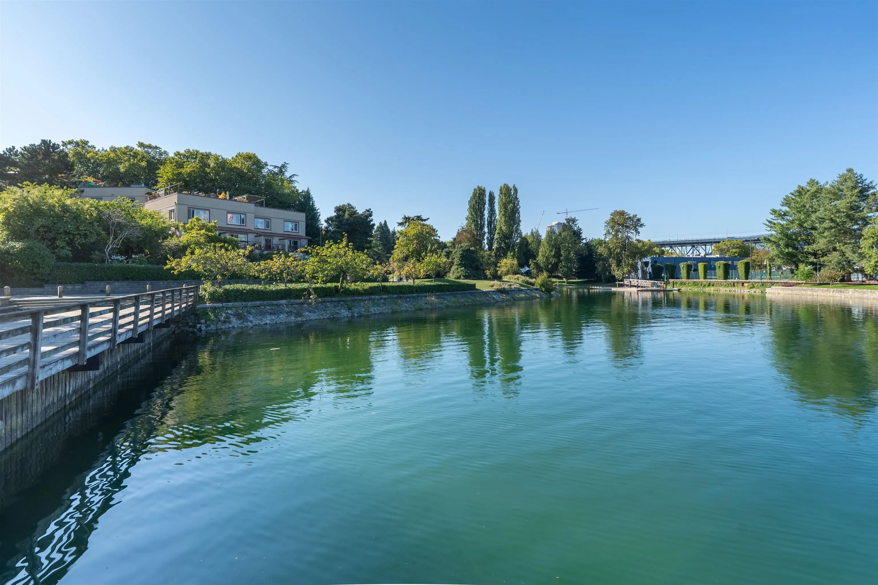 1200 Island Park Walk