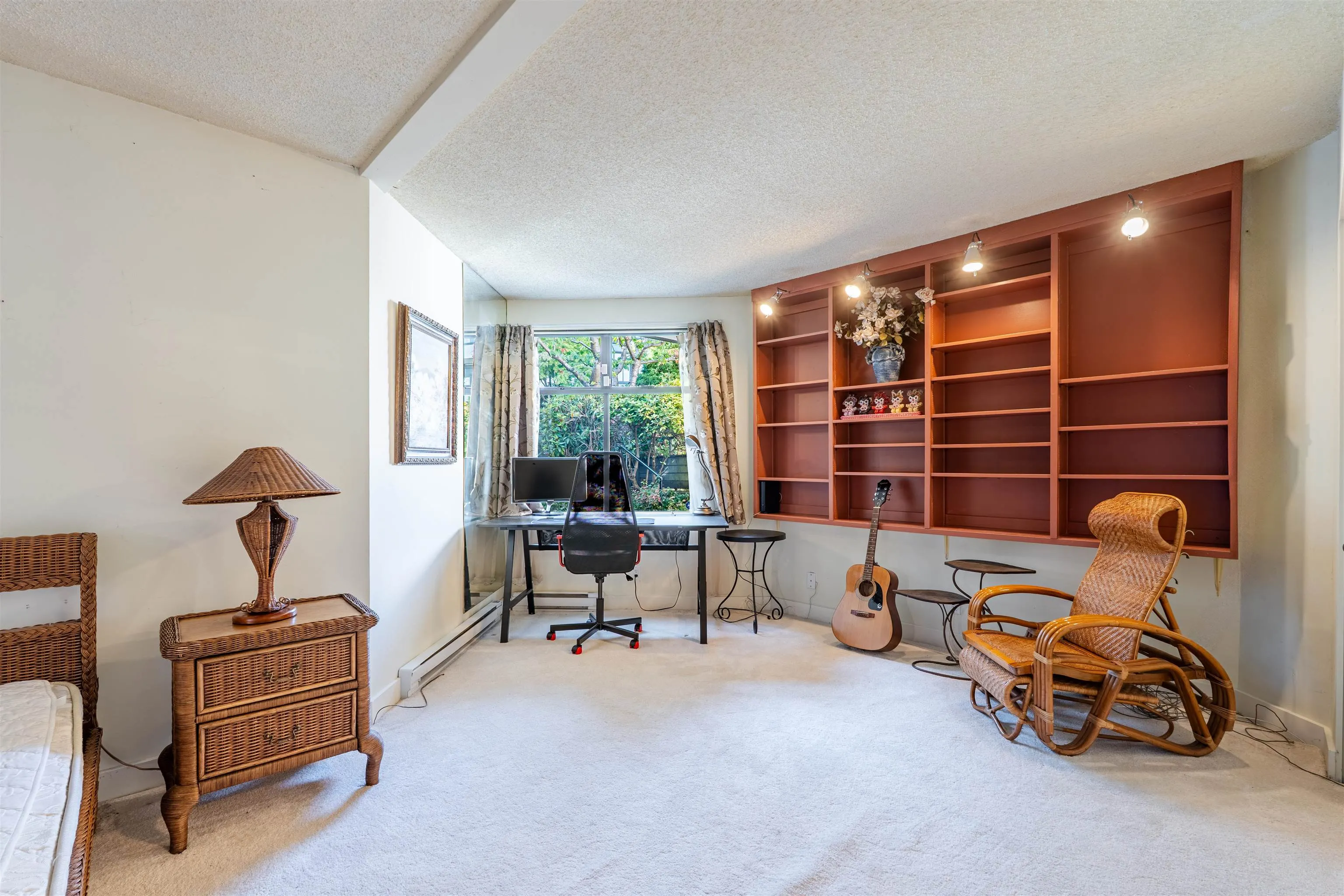 1200 Island Park Walk