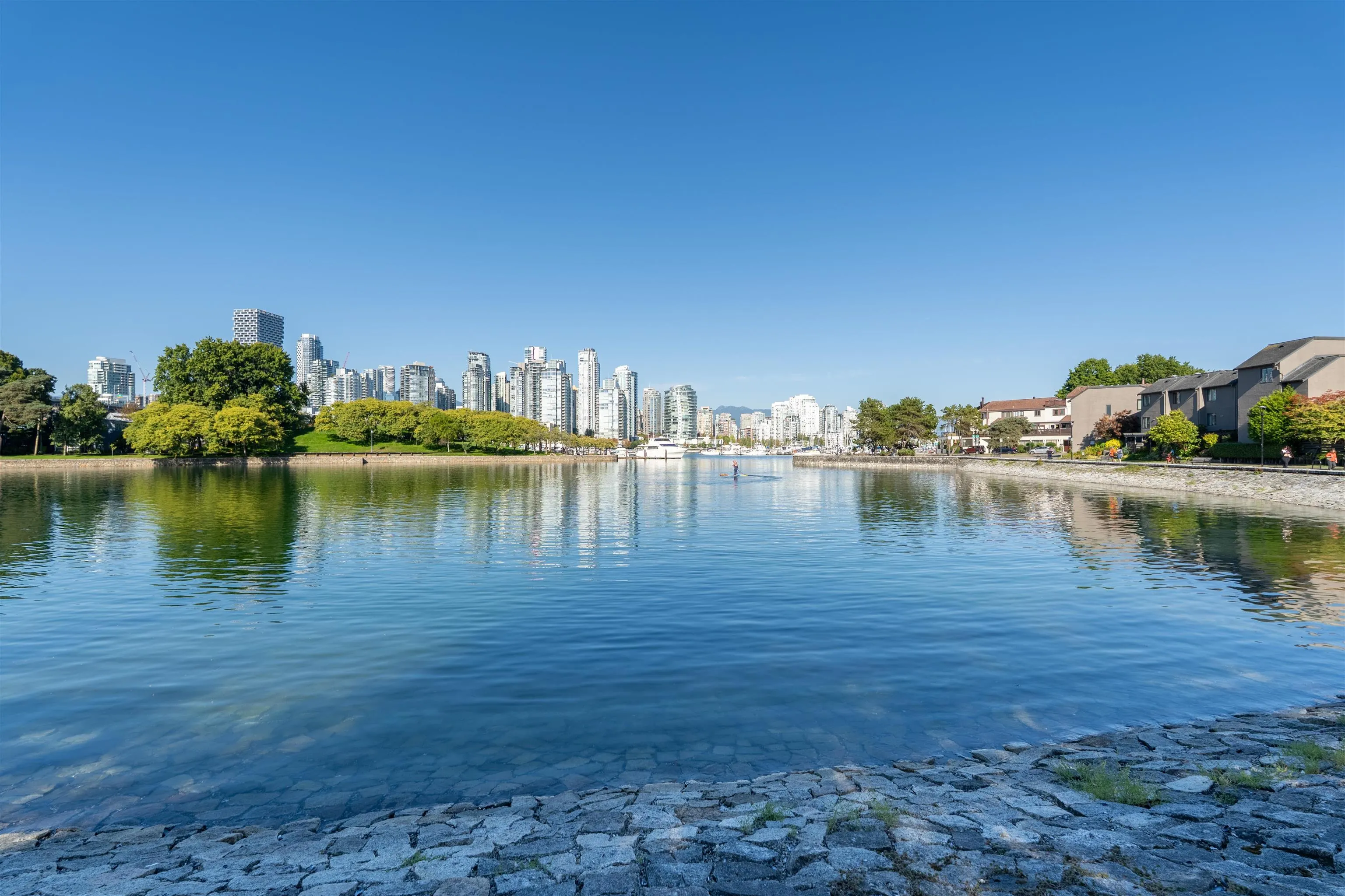 1200 Island Park Walk