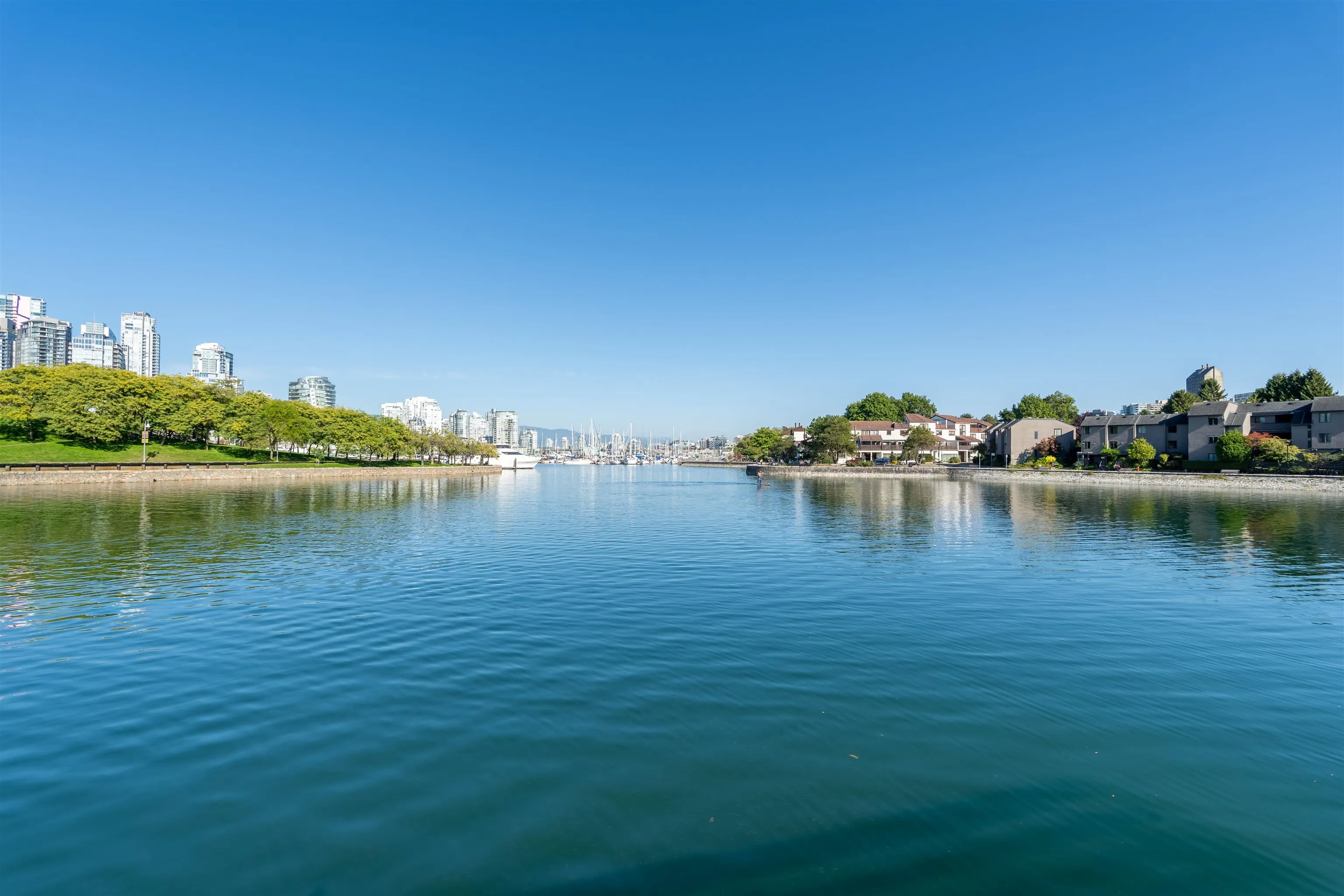 1200 Island Park Walk