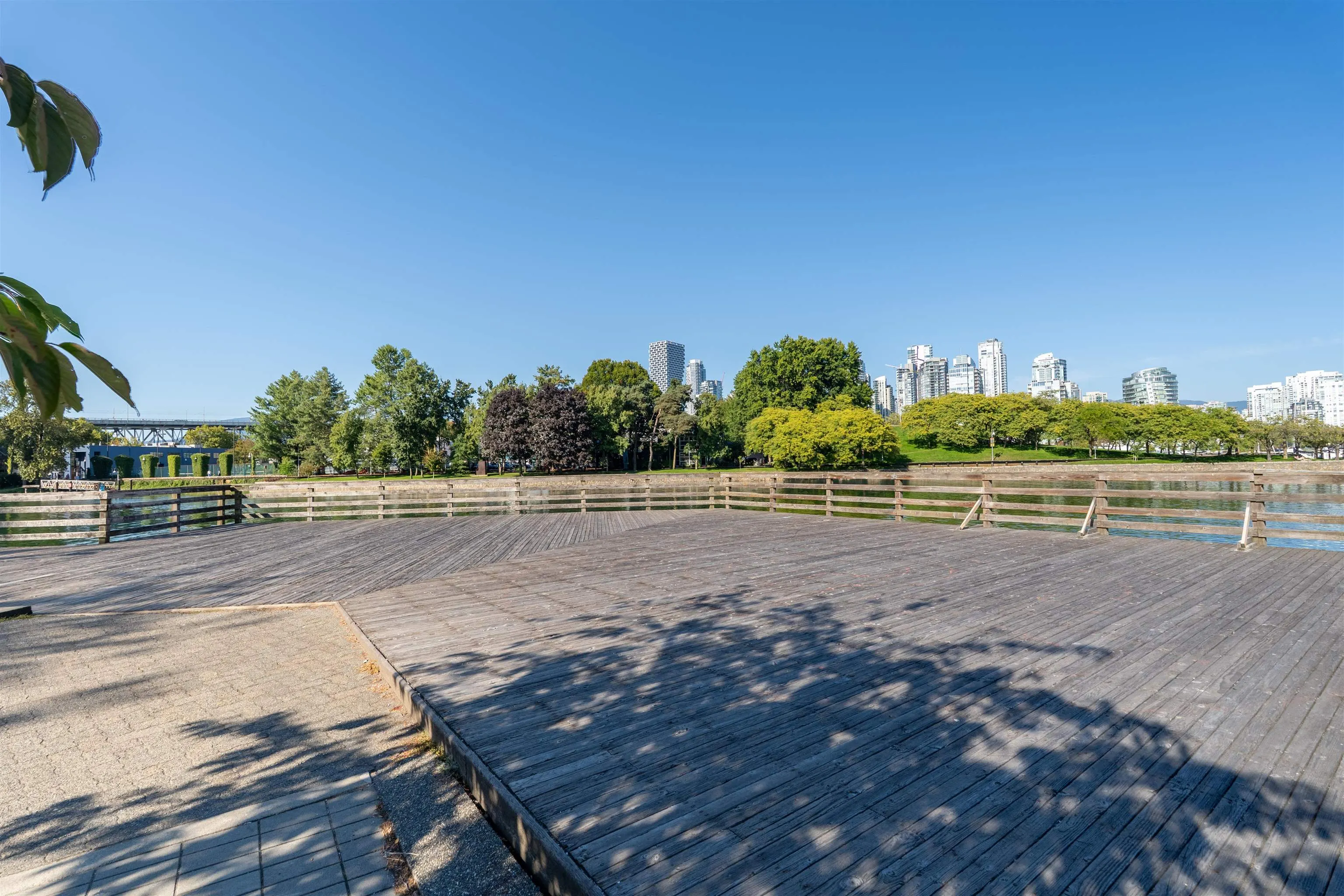 1200 Island Park Walk