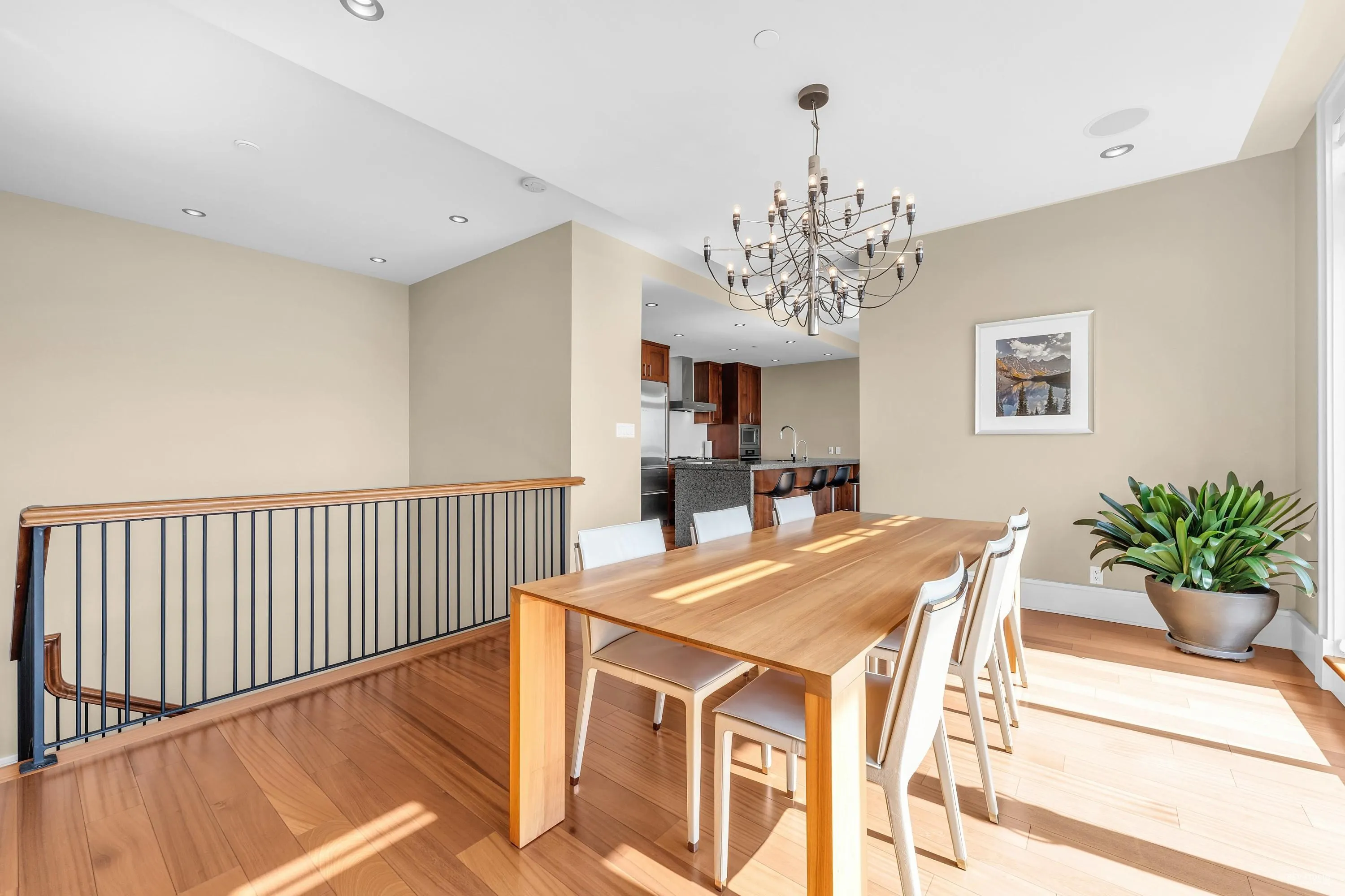 102 2575 Garden Court