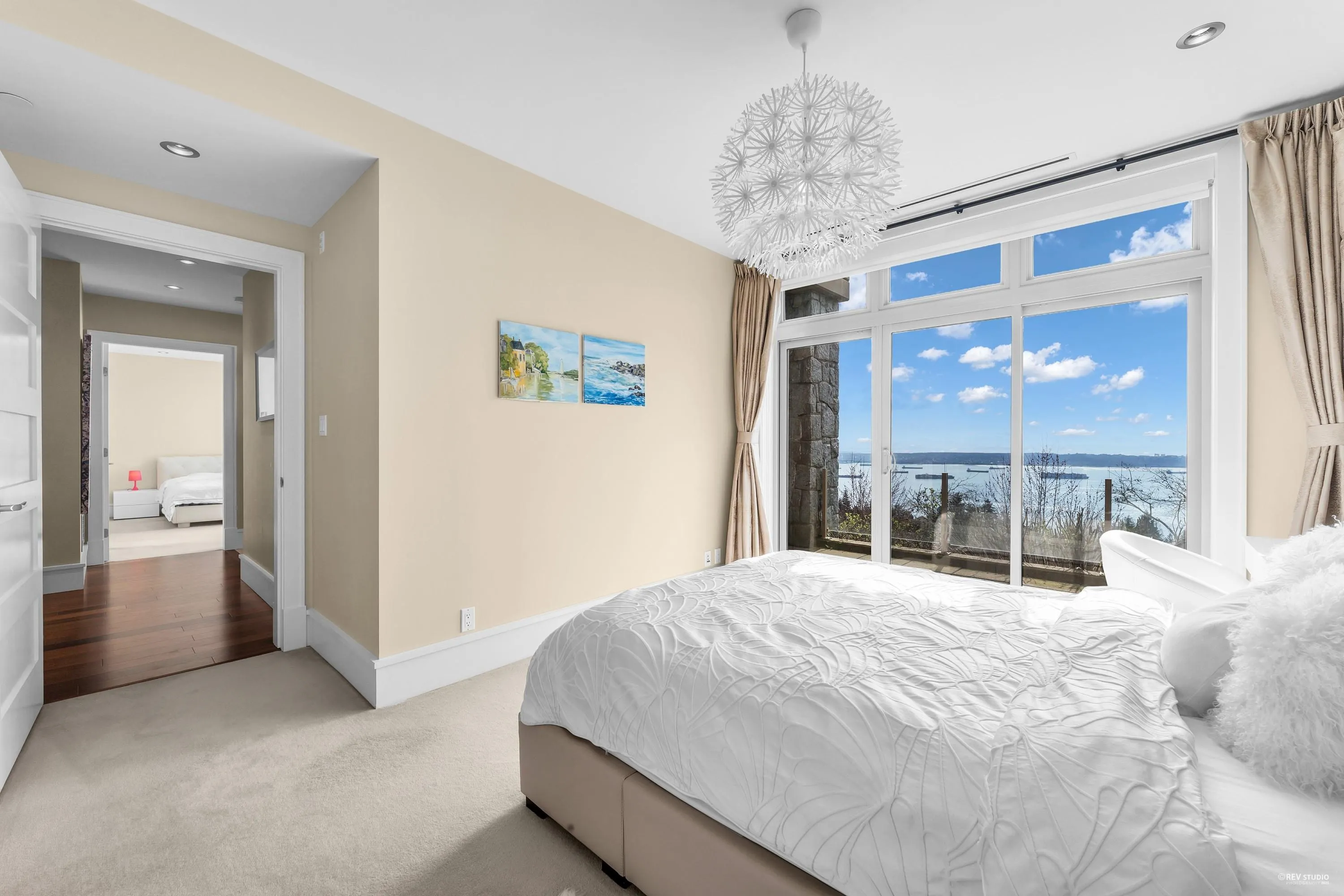 102 2575 Garden Court