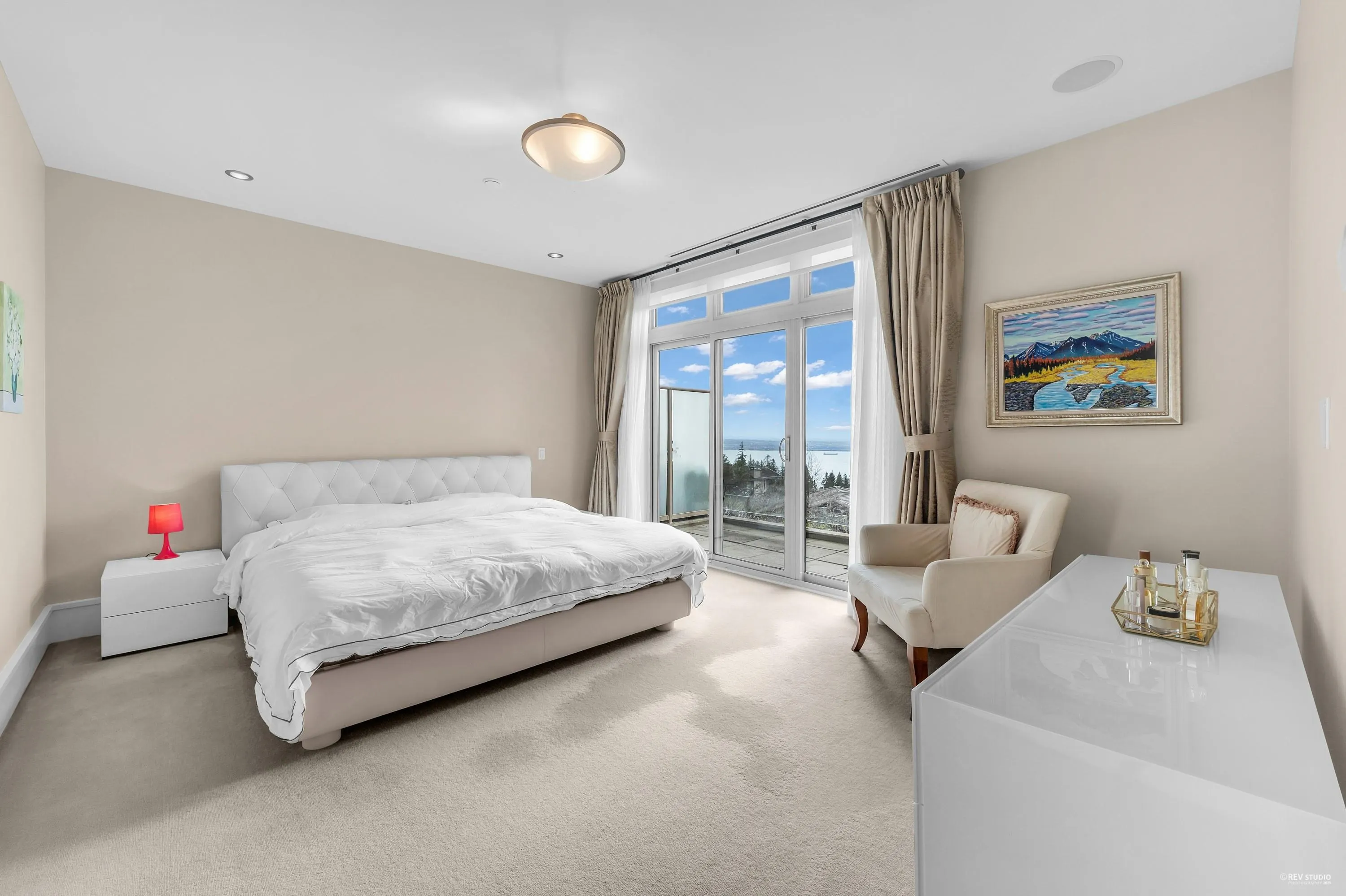 102 2575 Garden Court