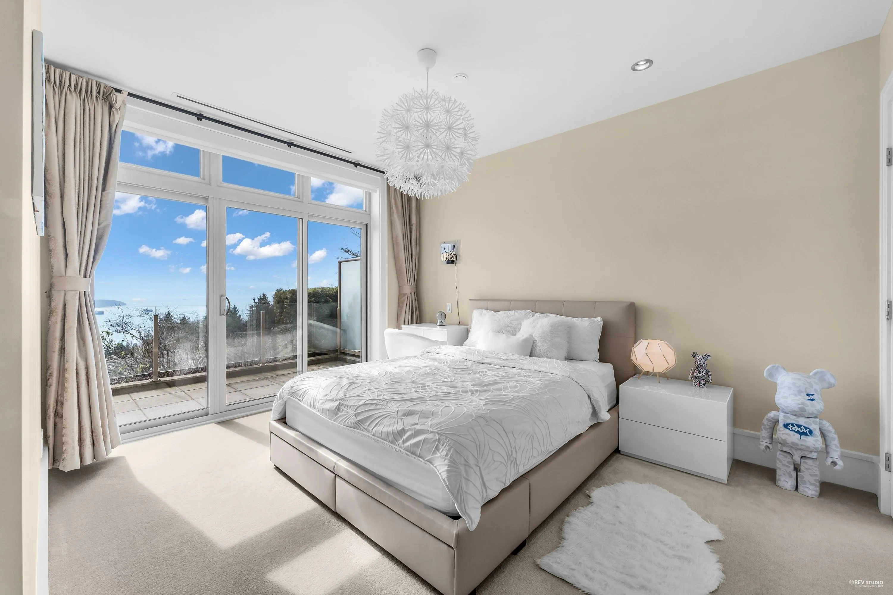 102 2575 Garden Court
