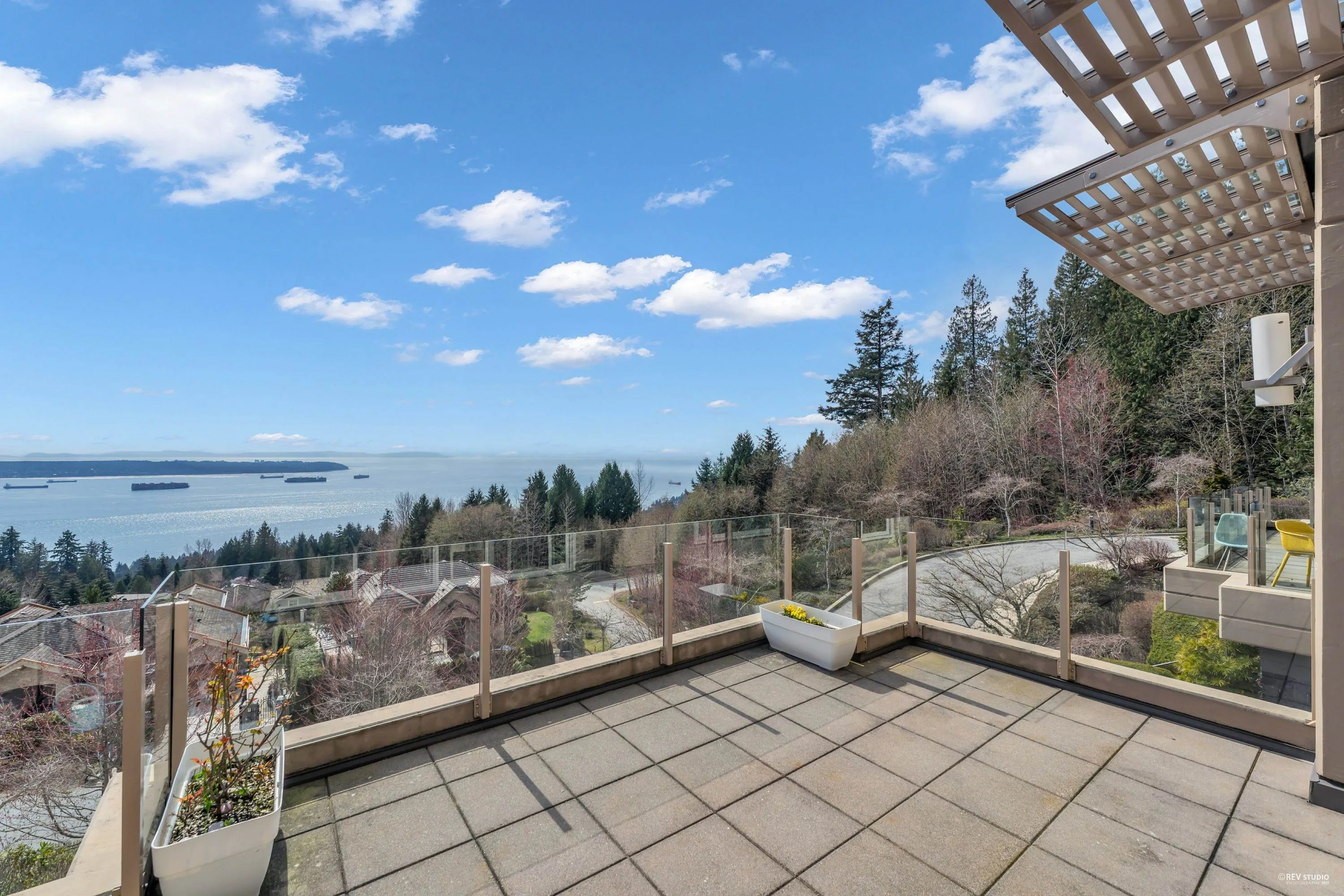 102 2575 Garden Court