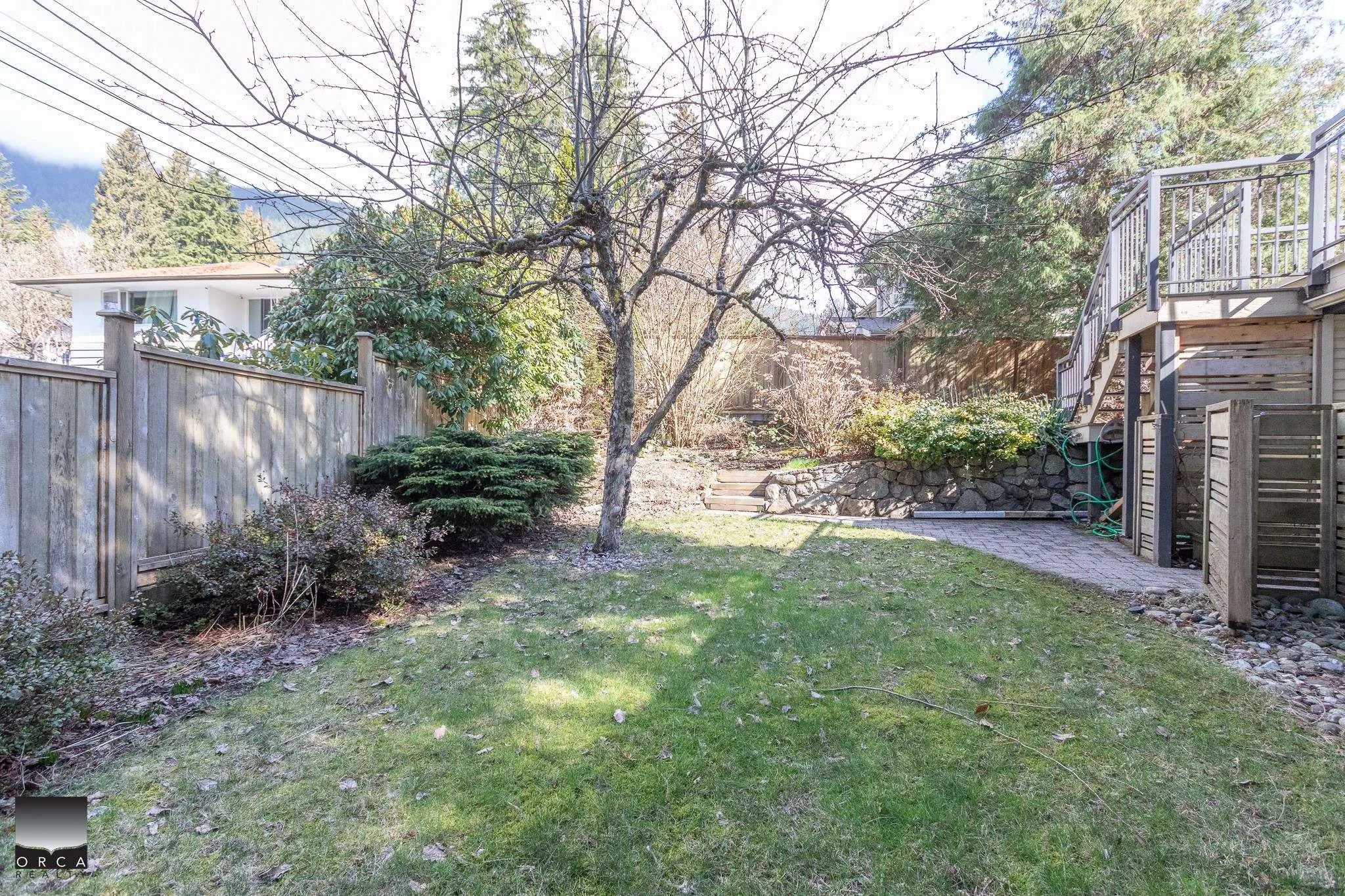 4524 Marineview Crescent
