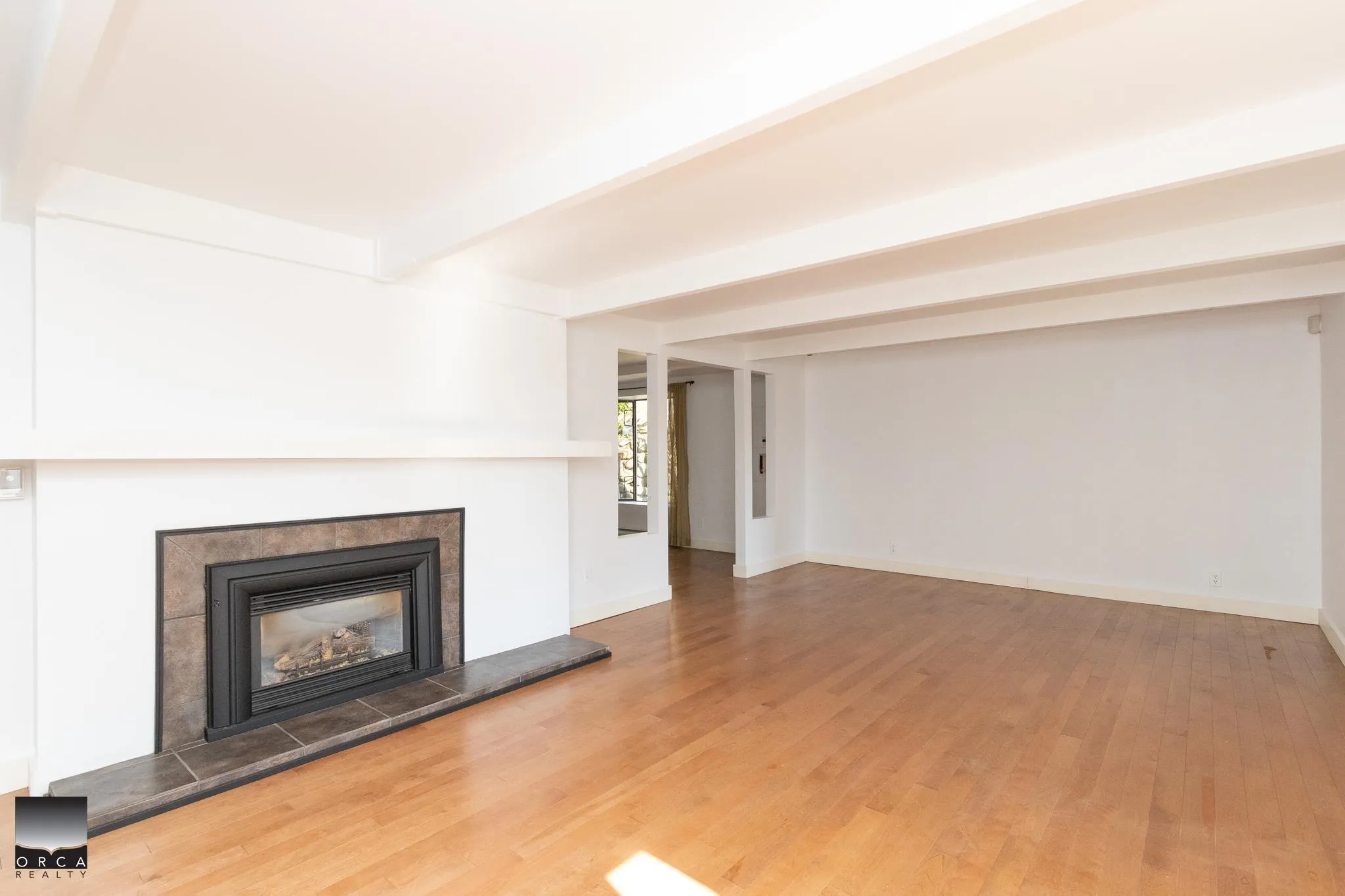 4524 Marineview Crescent