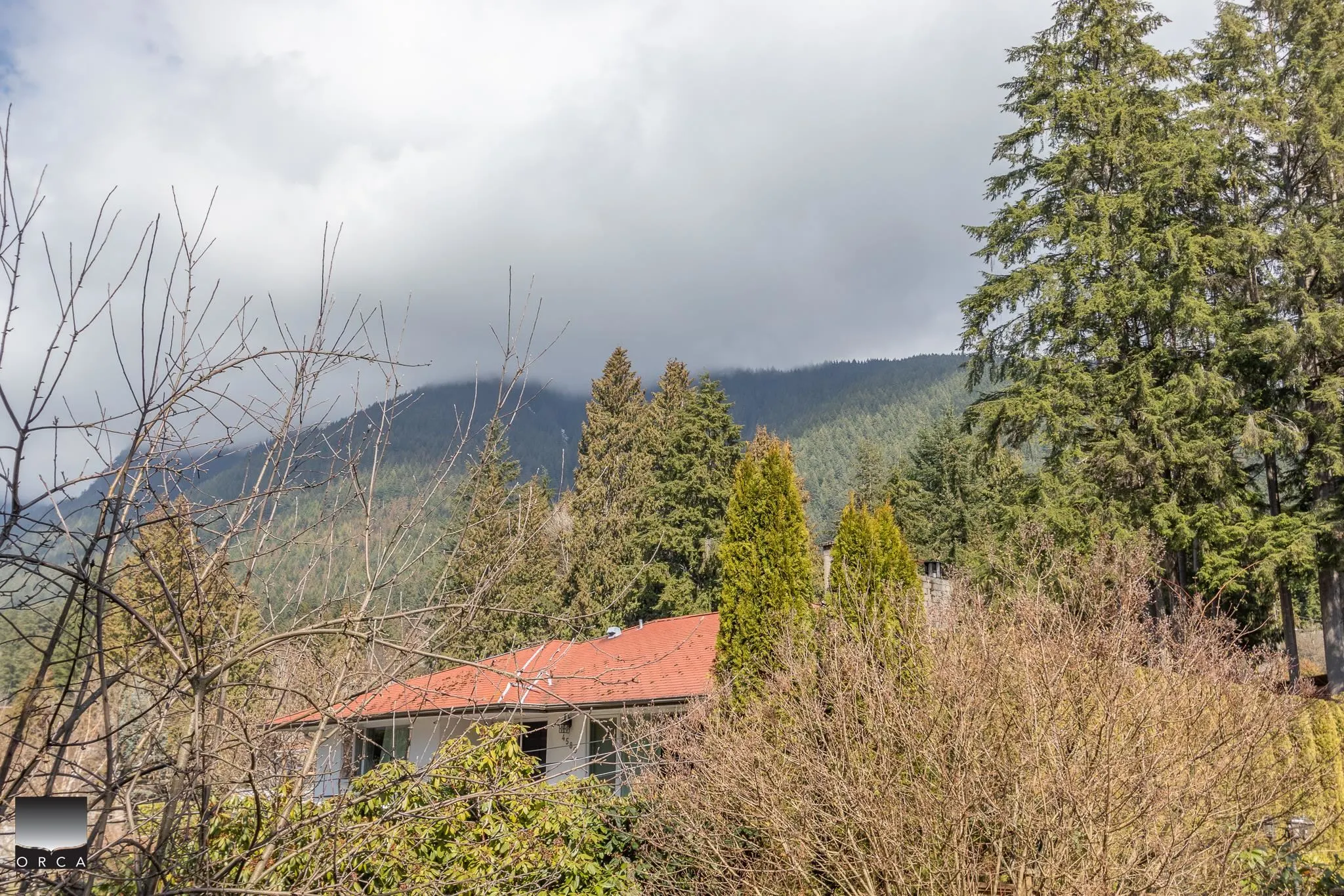 4524 Marineview Crescent