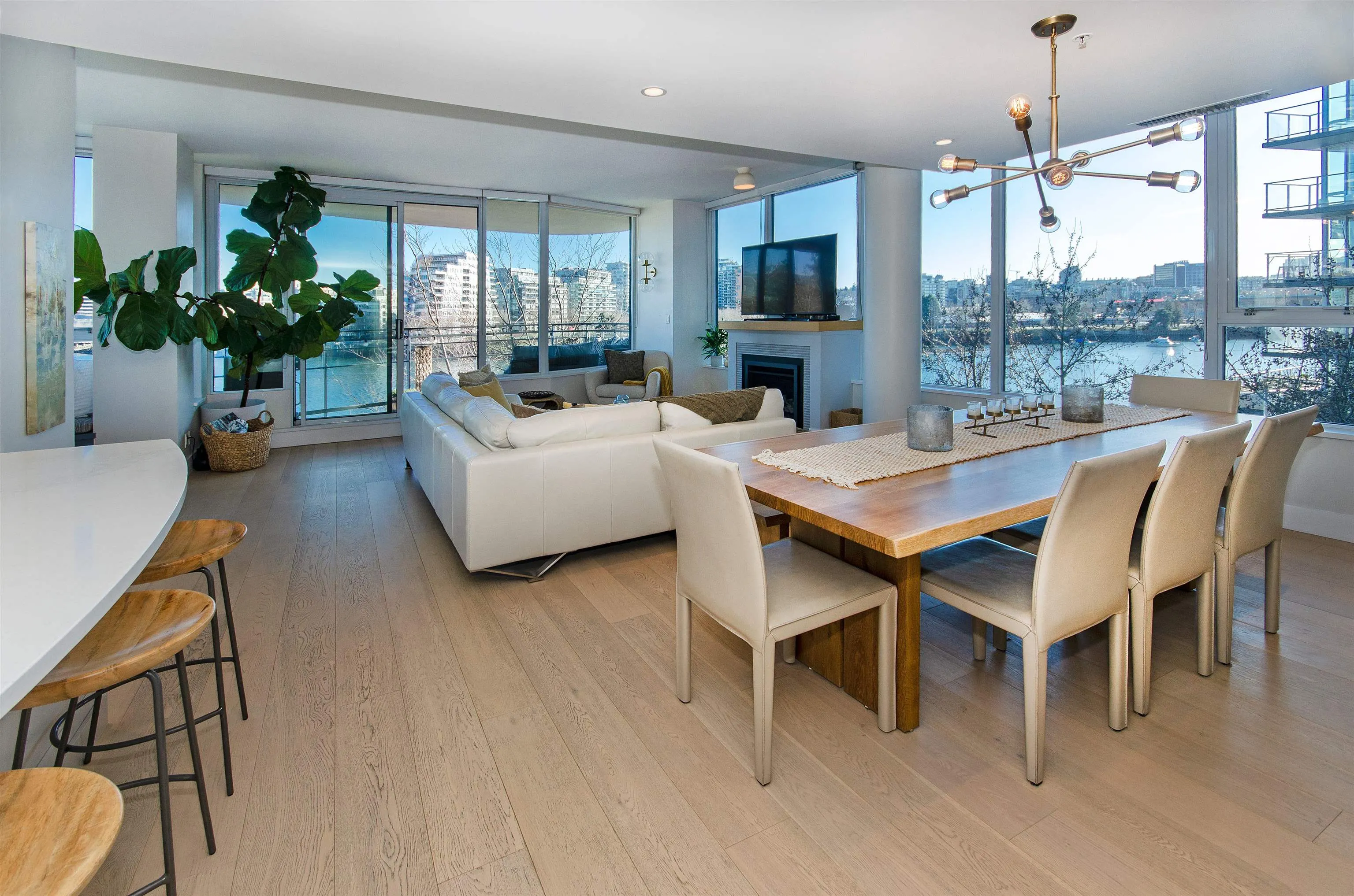 9 Smithe Mews