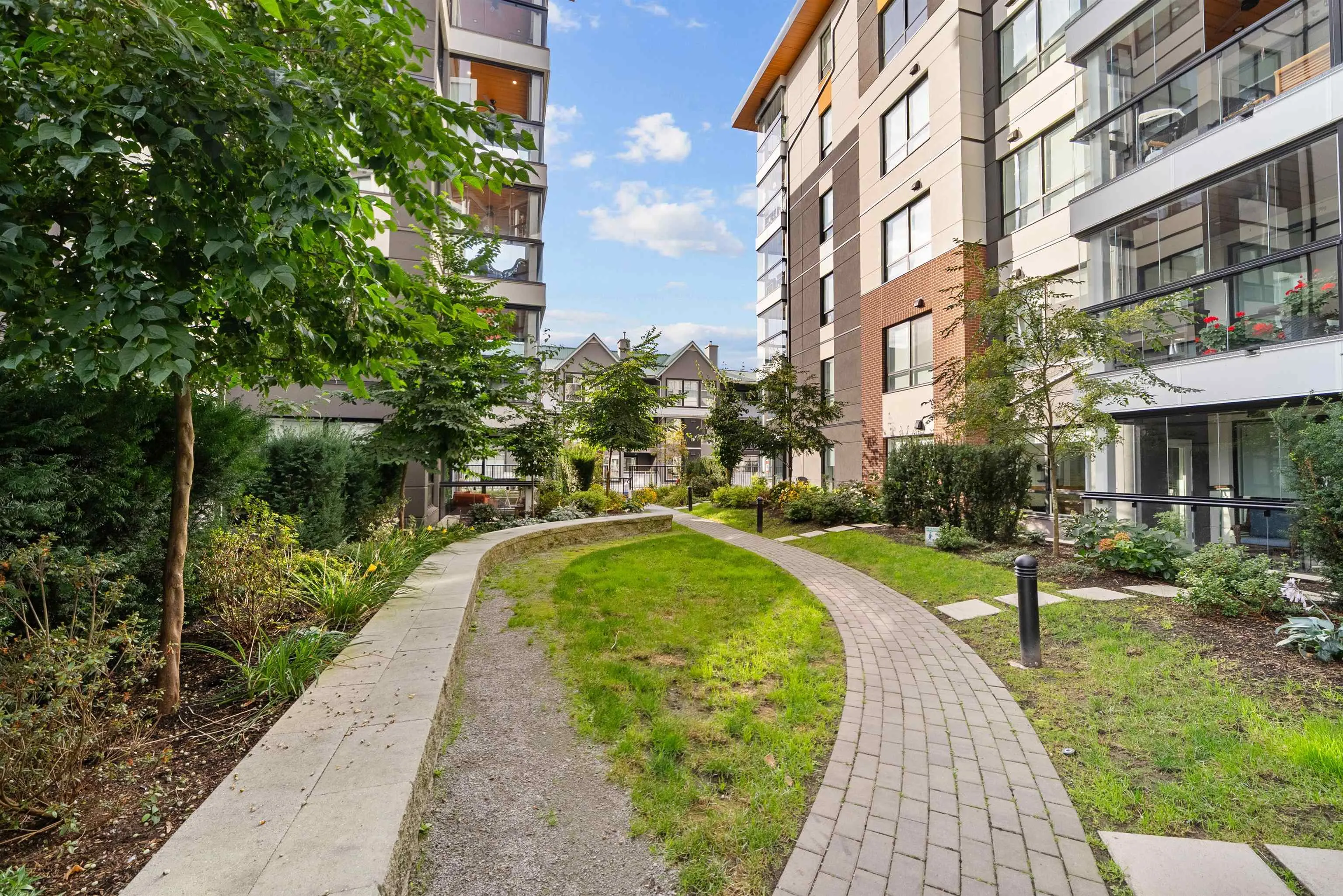 406 11639 227 Street