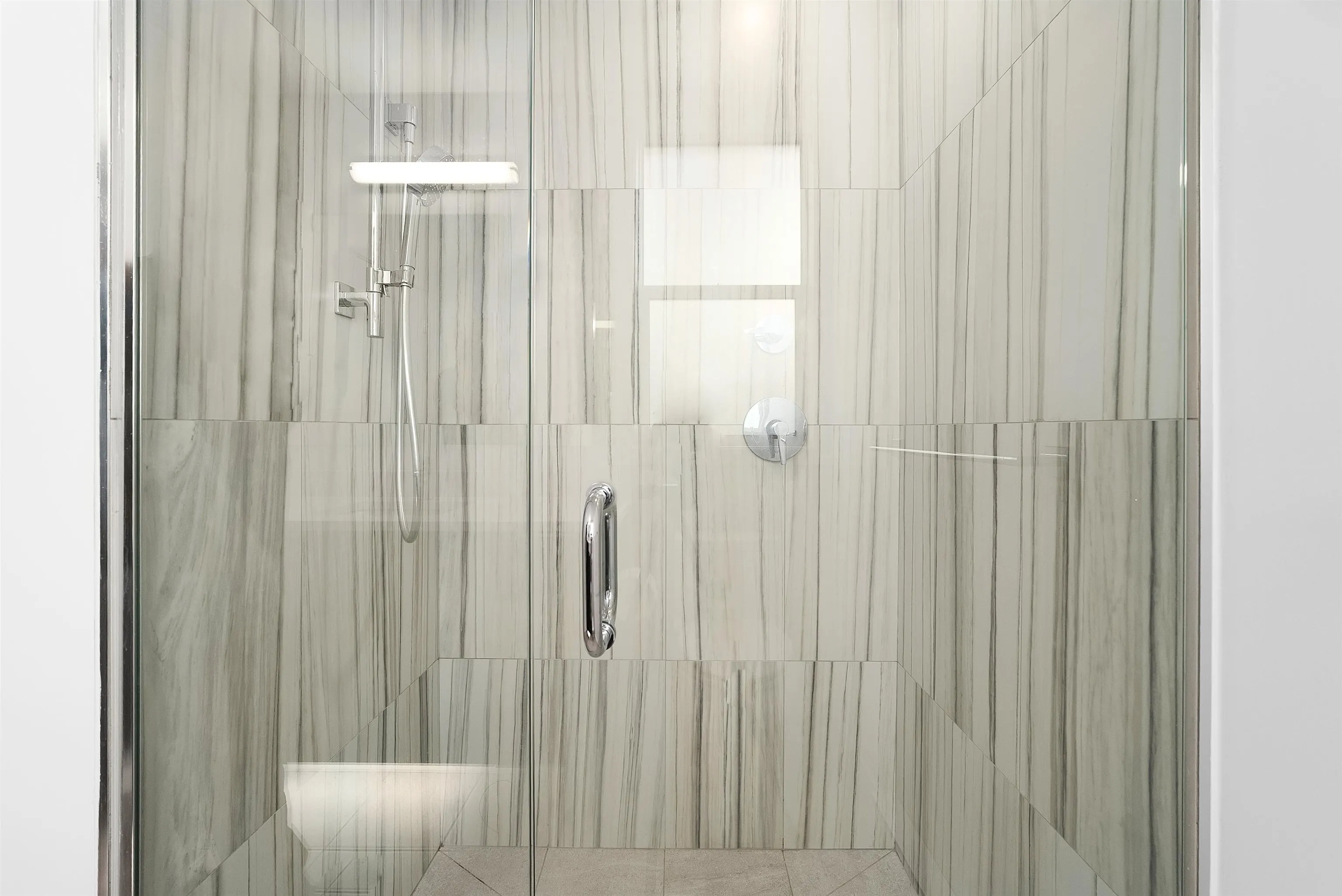 406 11639 227 Street