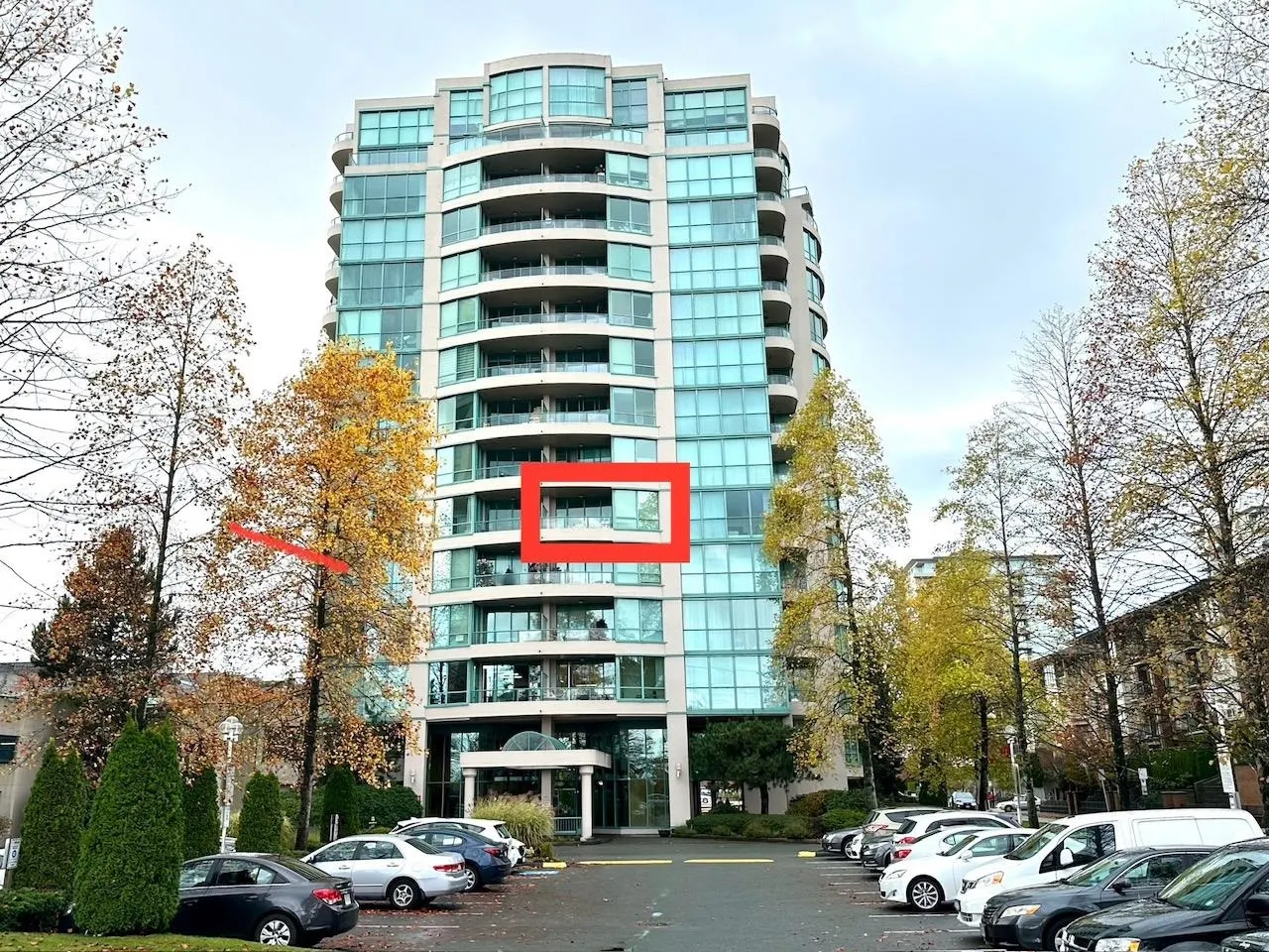 605 8871 Lansdowne Road