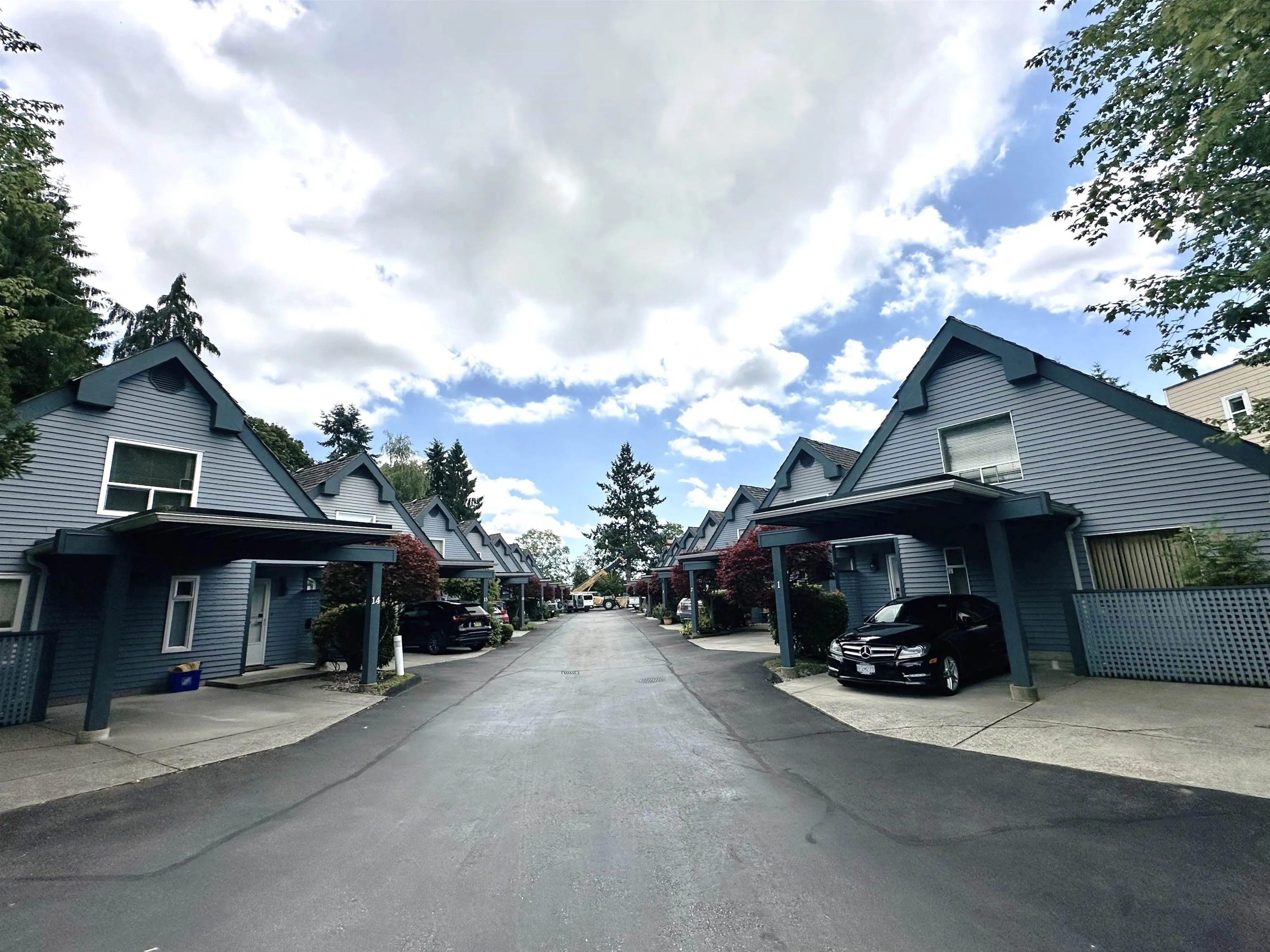 11 8700 Blundell Road